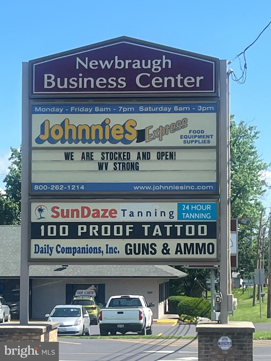 Rare vacancy, 2000 sq ft in popular Newbraught Business center, currently Sculpt Fitness Center, Two Full Baths, private office and gym area, reception area. Lease Terms: tenant pays utilities and maintenance of all Mechanical and electrical, Lessor takes care of parking lot and roof. No CAM