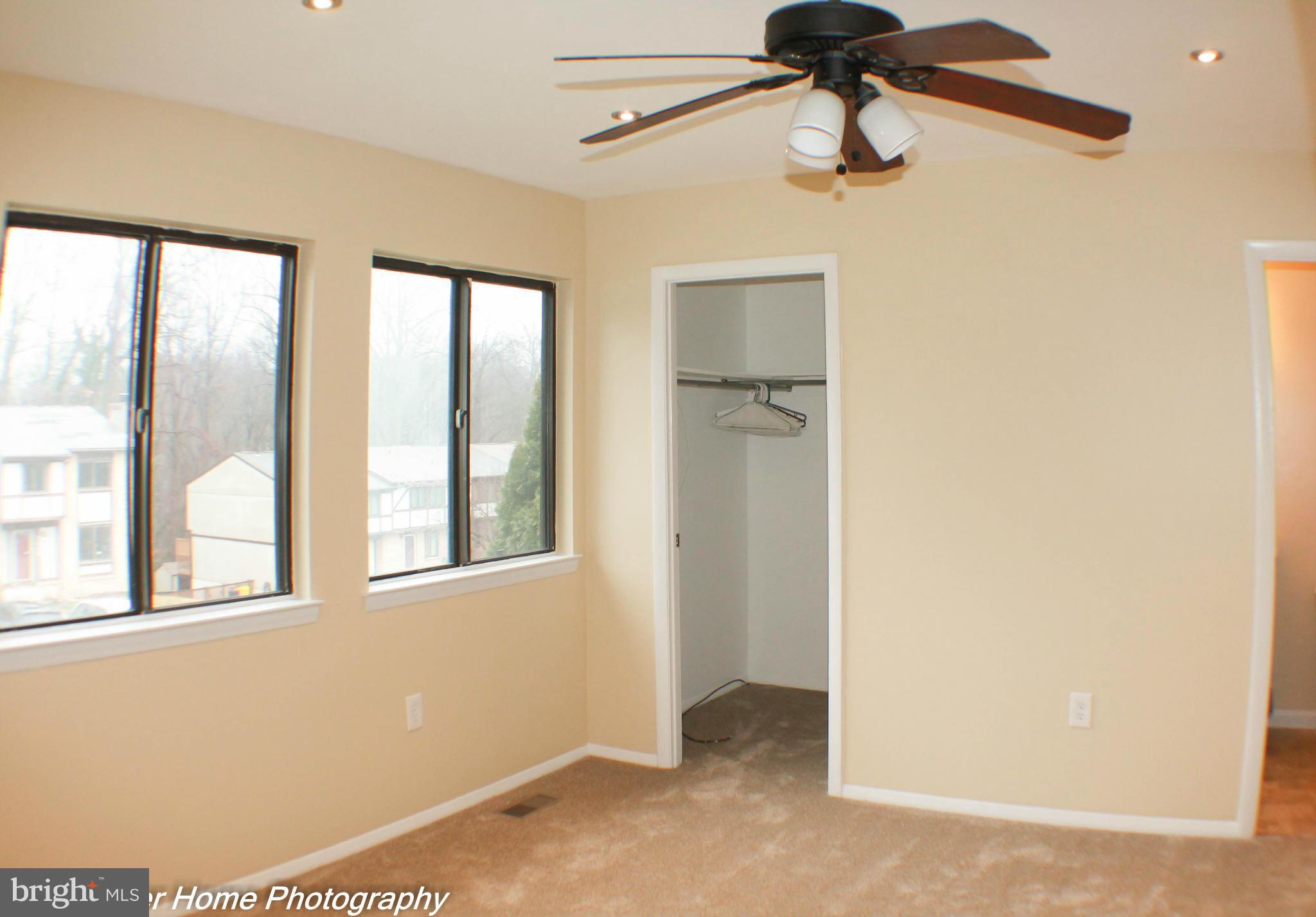 KIMBERLY WOODS VILLAGE - Residential