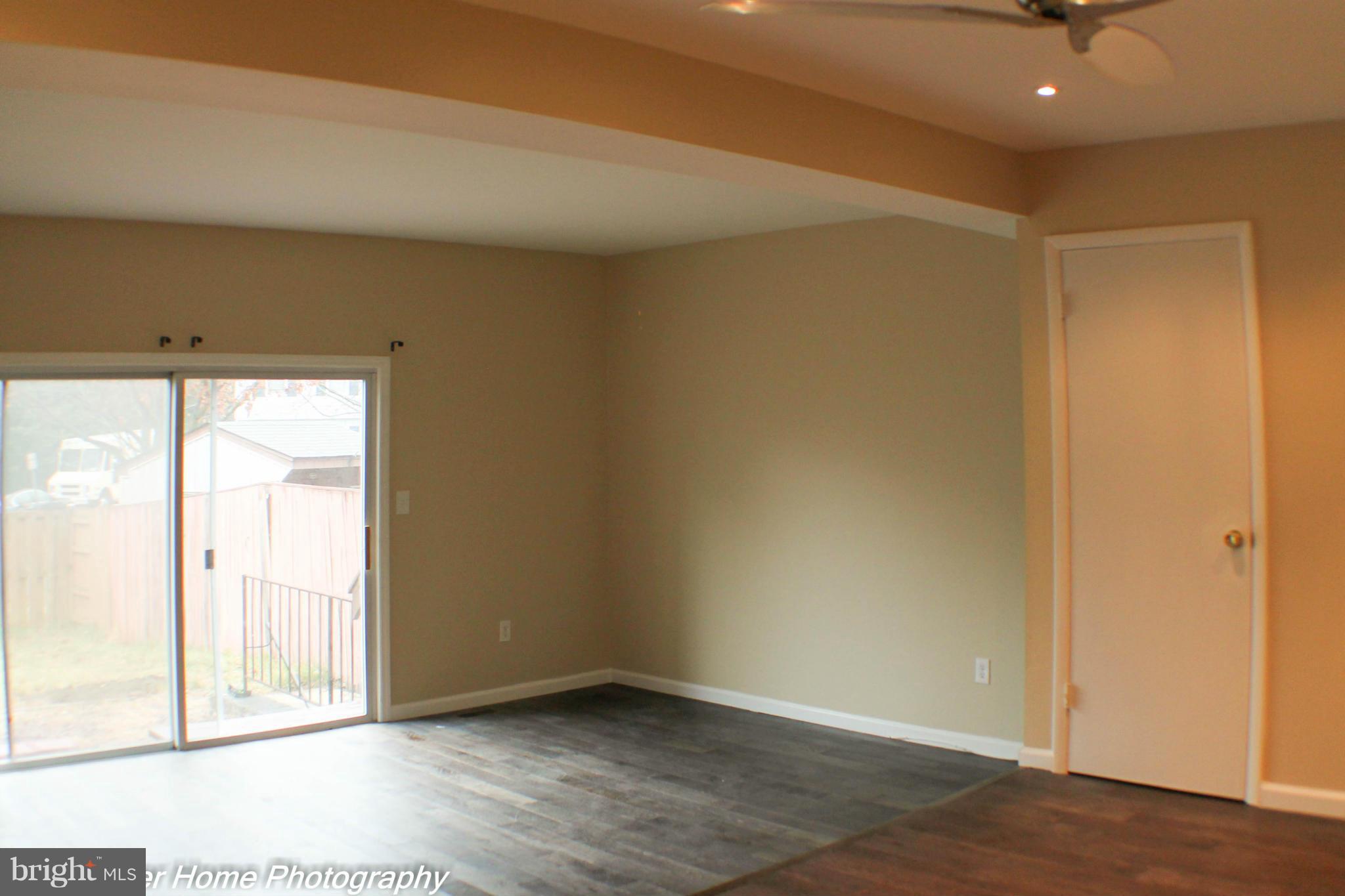 KIMBERLY WOODS VILLAGE - Residential