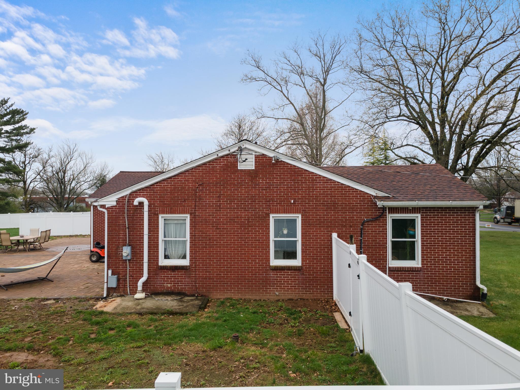 HAVERFORD CROSSING - Residential