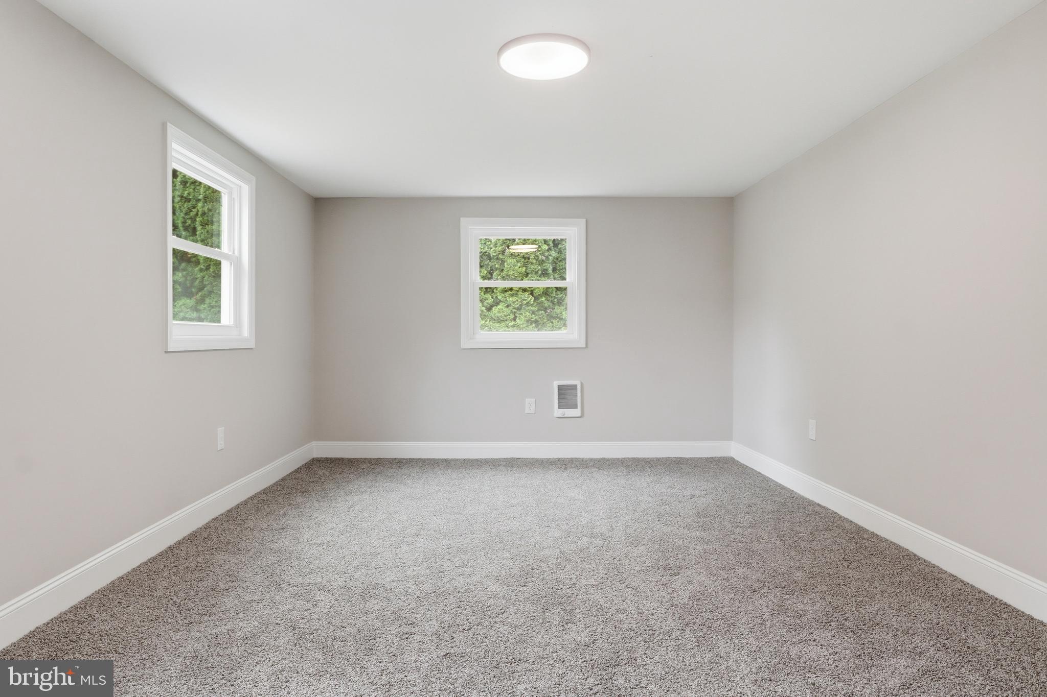 DELBROOK MANOR - Residential