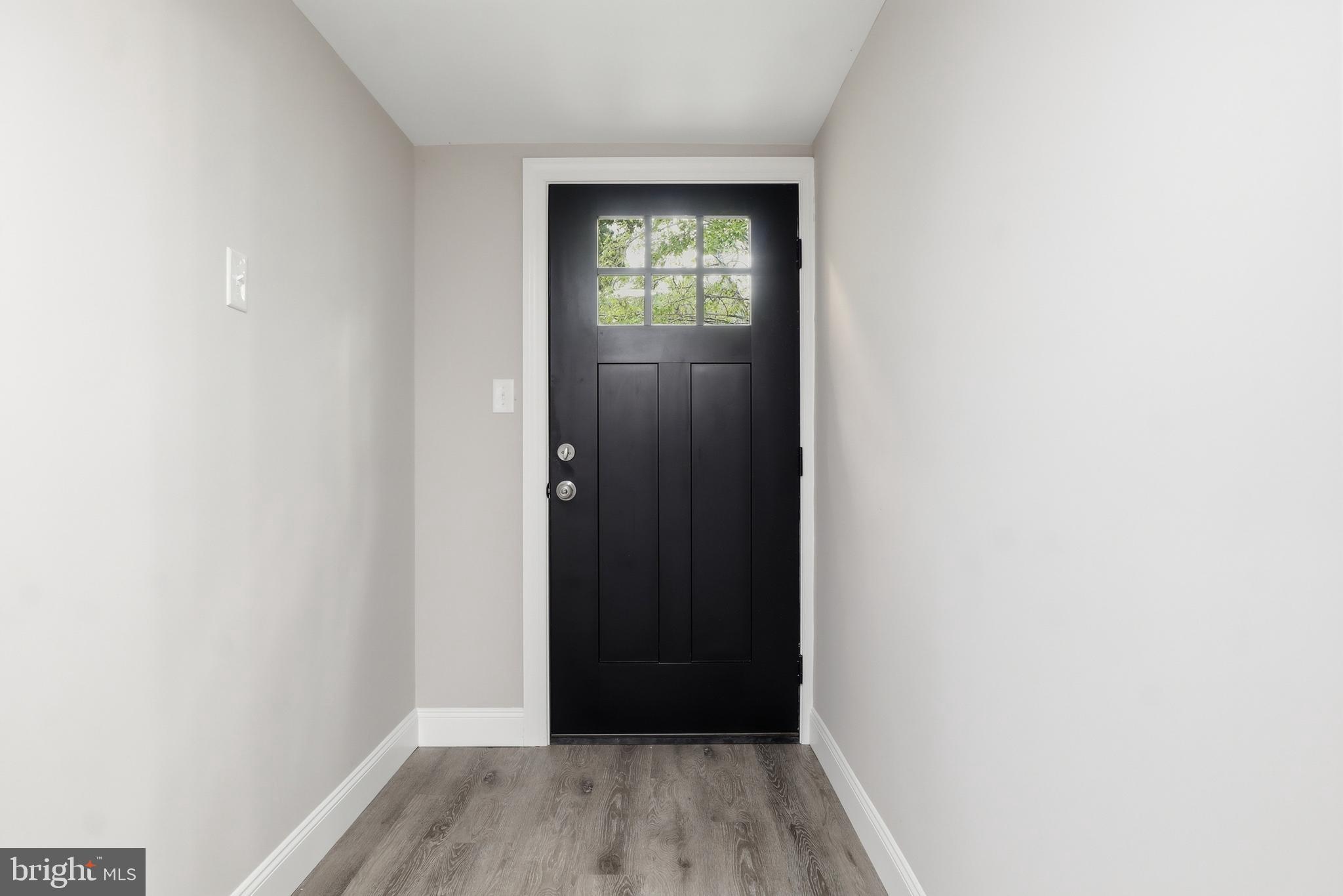 DELBROOK MANOR - Residential