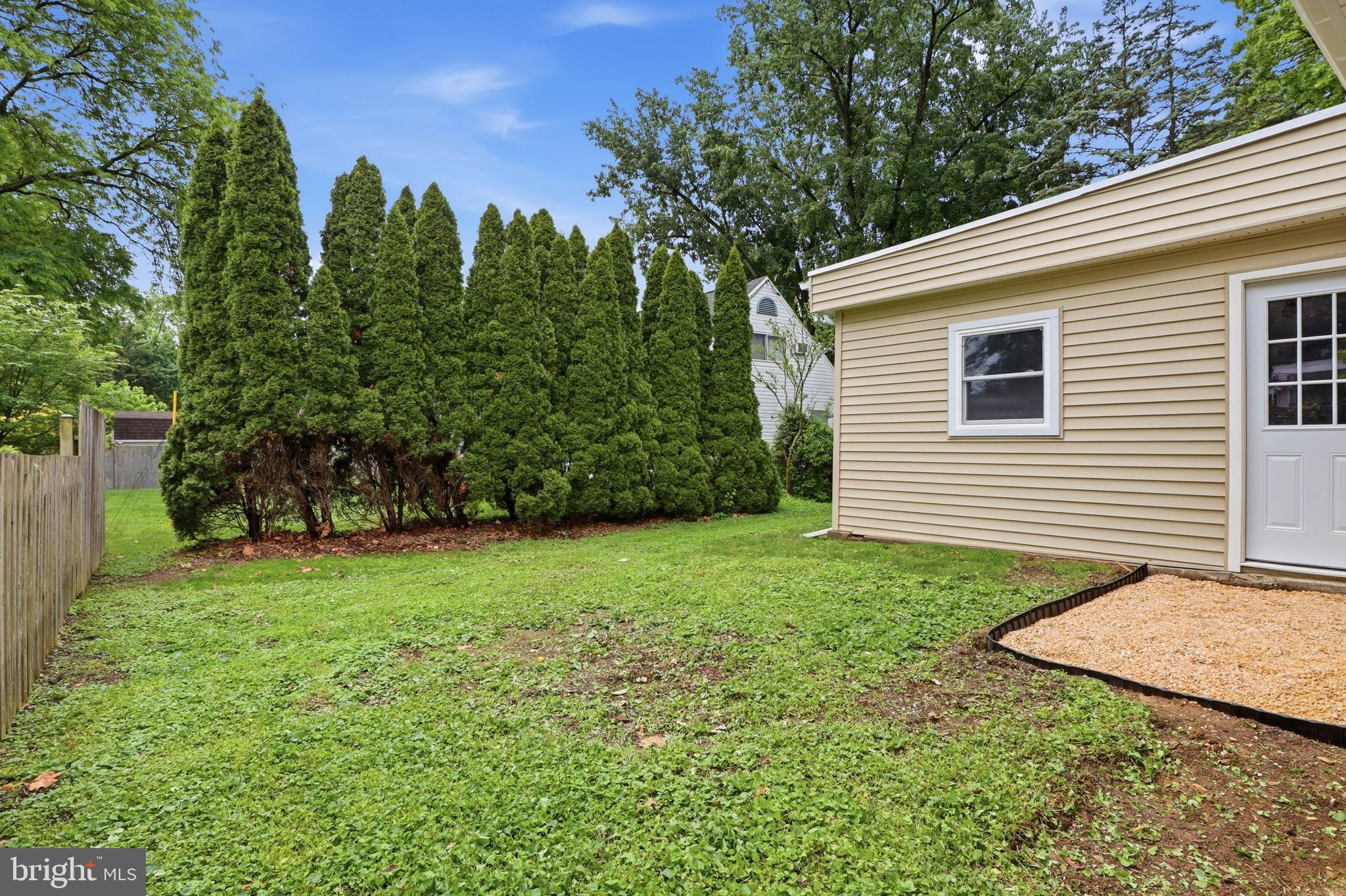 DELBROOK MANOR - Residential