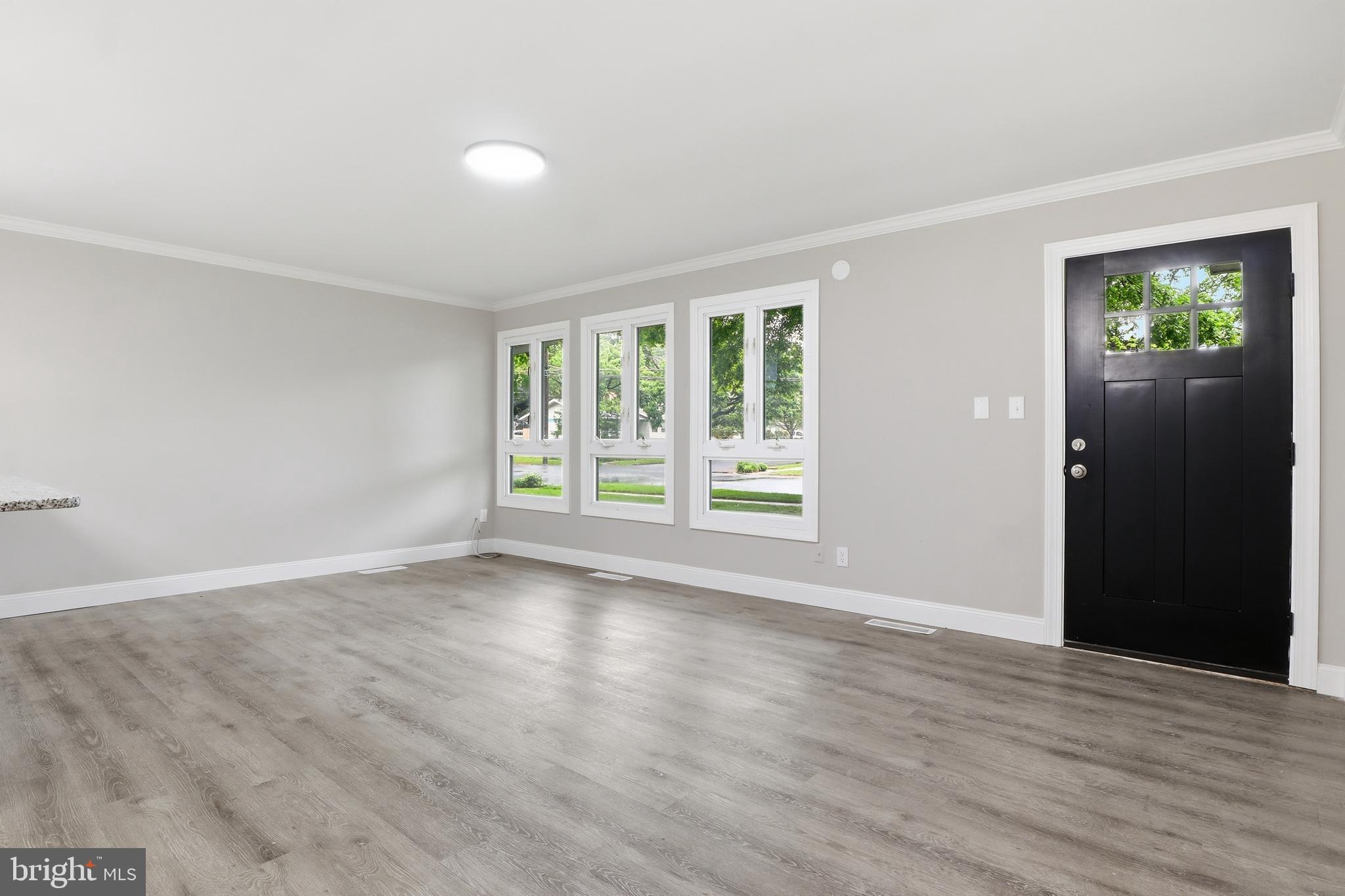 DELBROOK MANOR - Residential