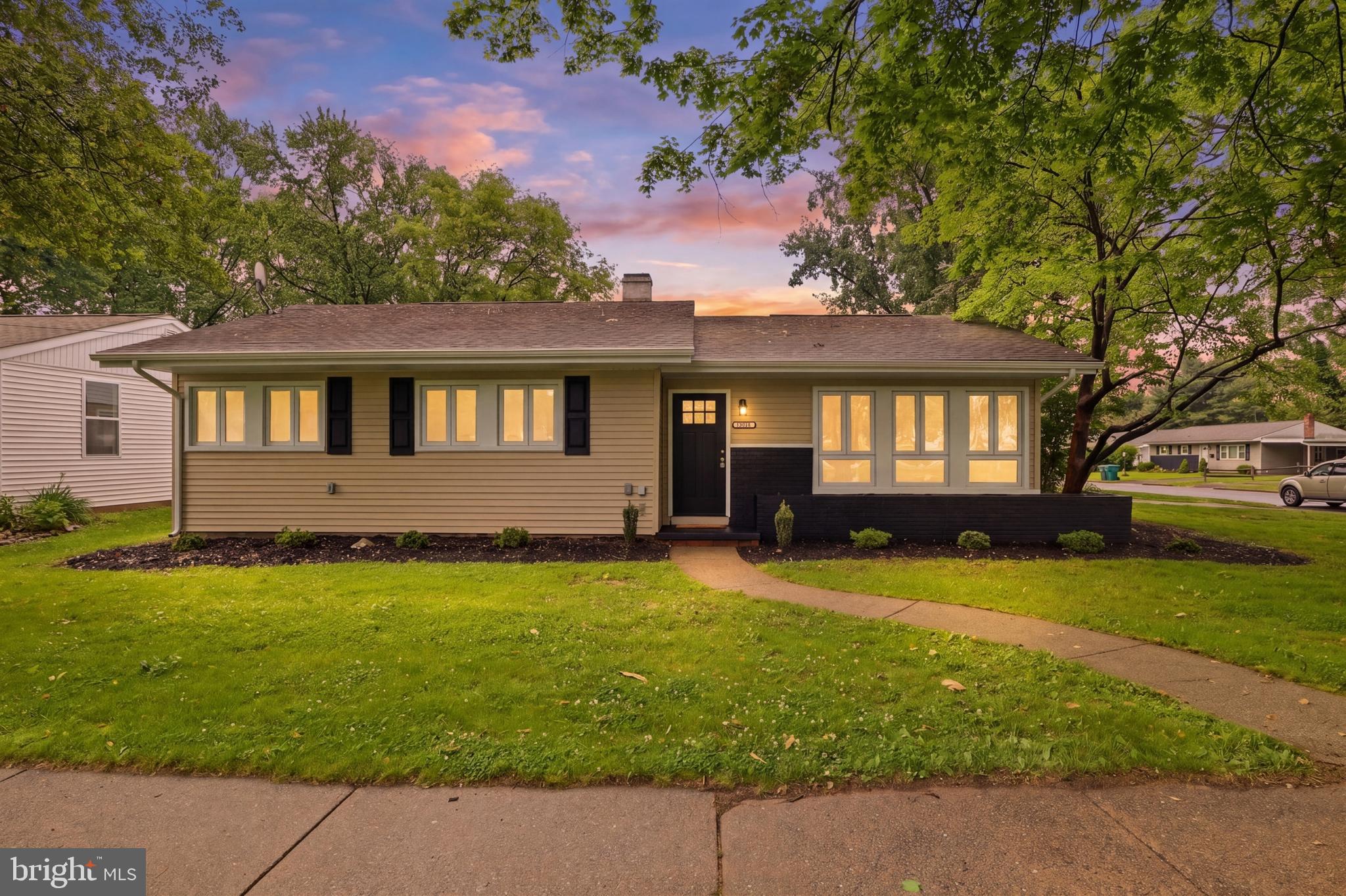 DELBROOK MANOR - Residential