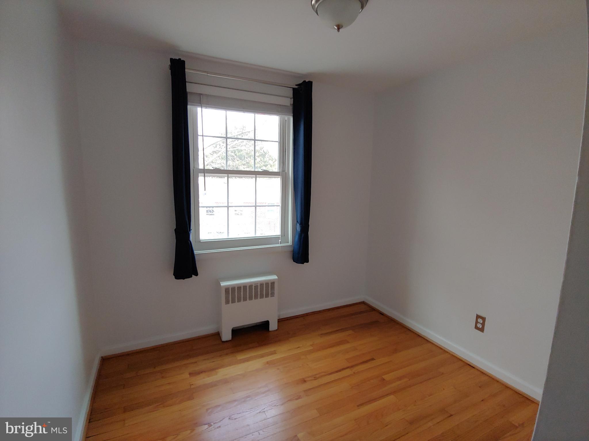 WARWICK VILLAGE - Residential Lease