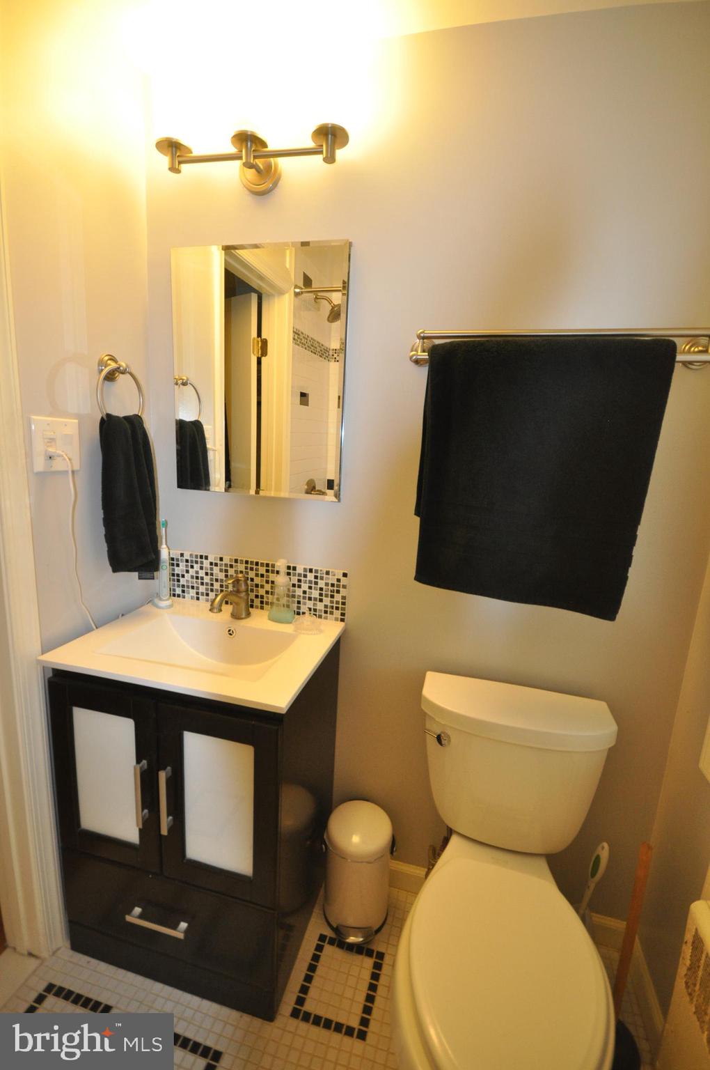 WARWICK VILLAGE - Residential Lease