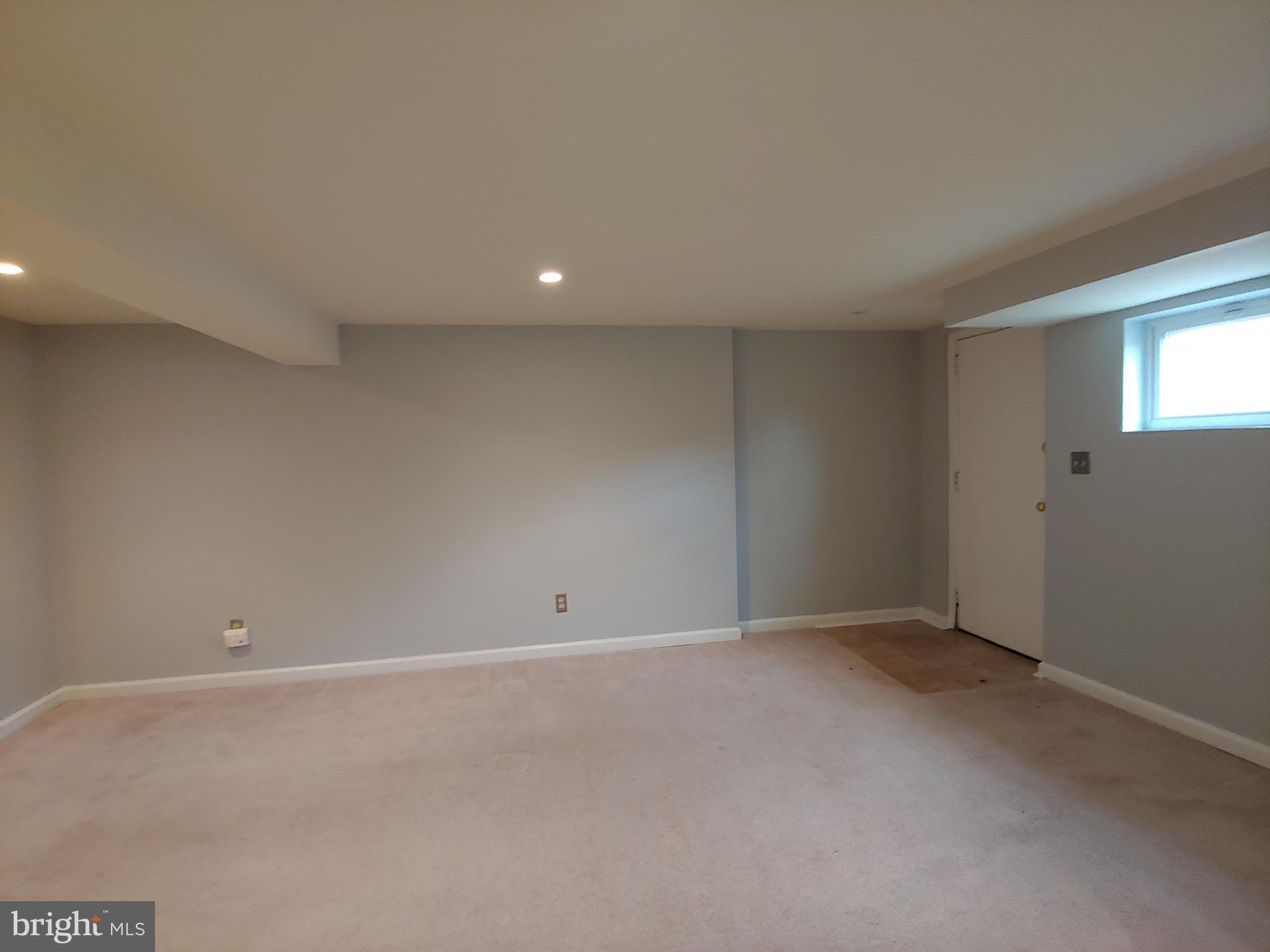 WARWICK VILLAGE - Residential Lease