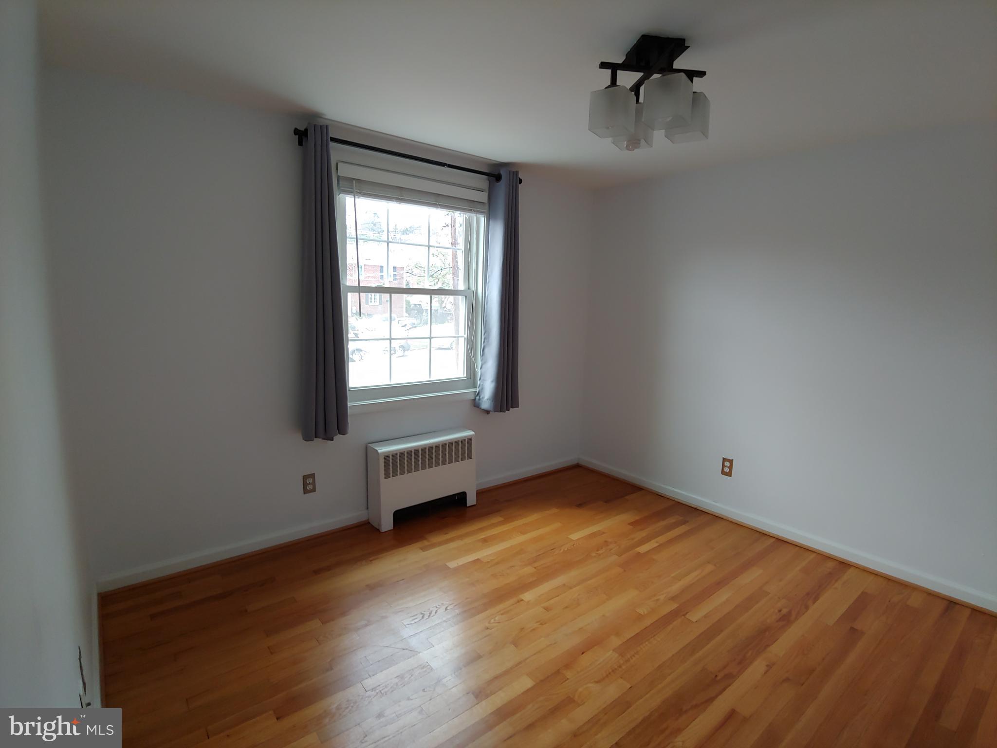 WARWICK VILLAGE - Residential Lease