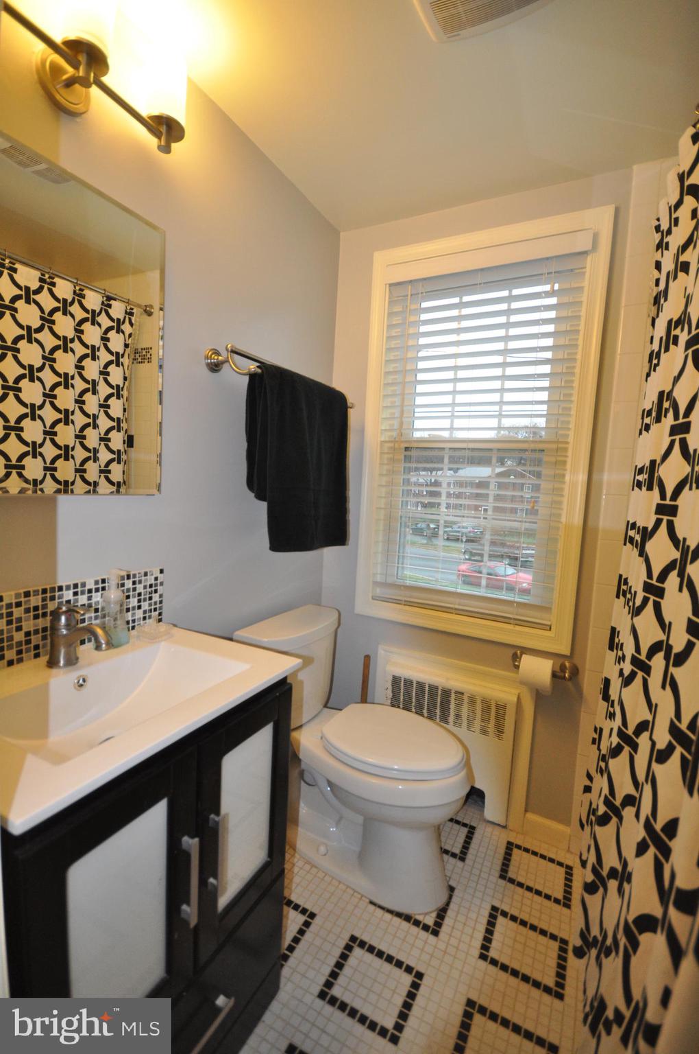 WARWICK VILLAGE - Residential Lease