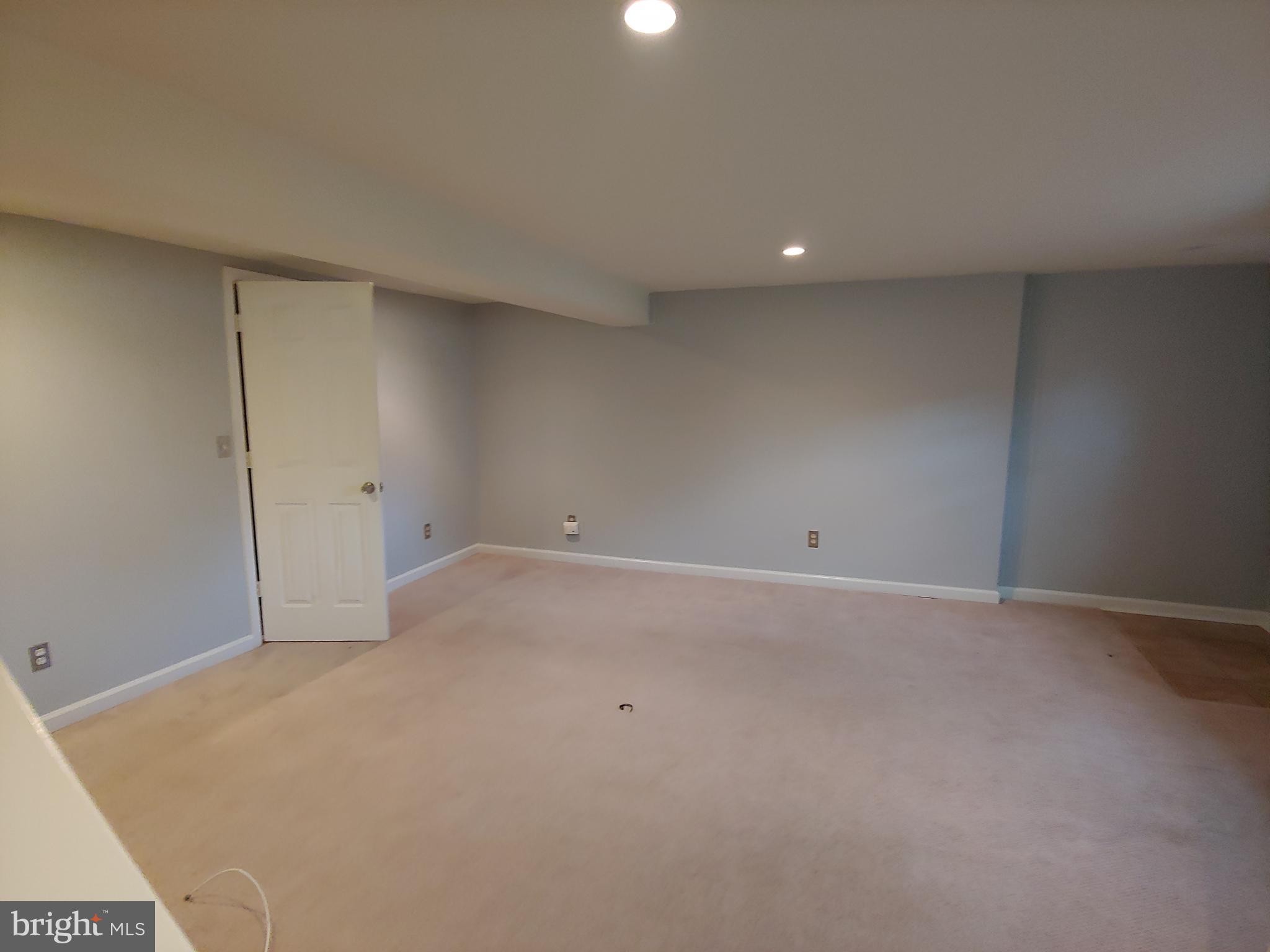 WARWICK VILLAGE - Residential Lease