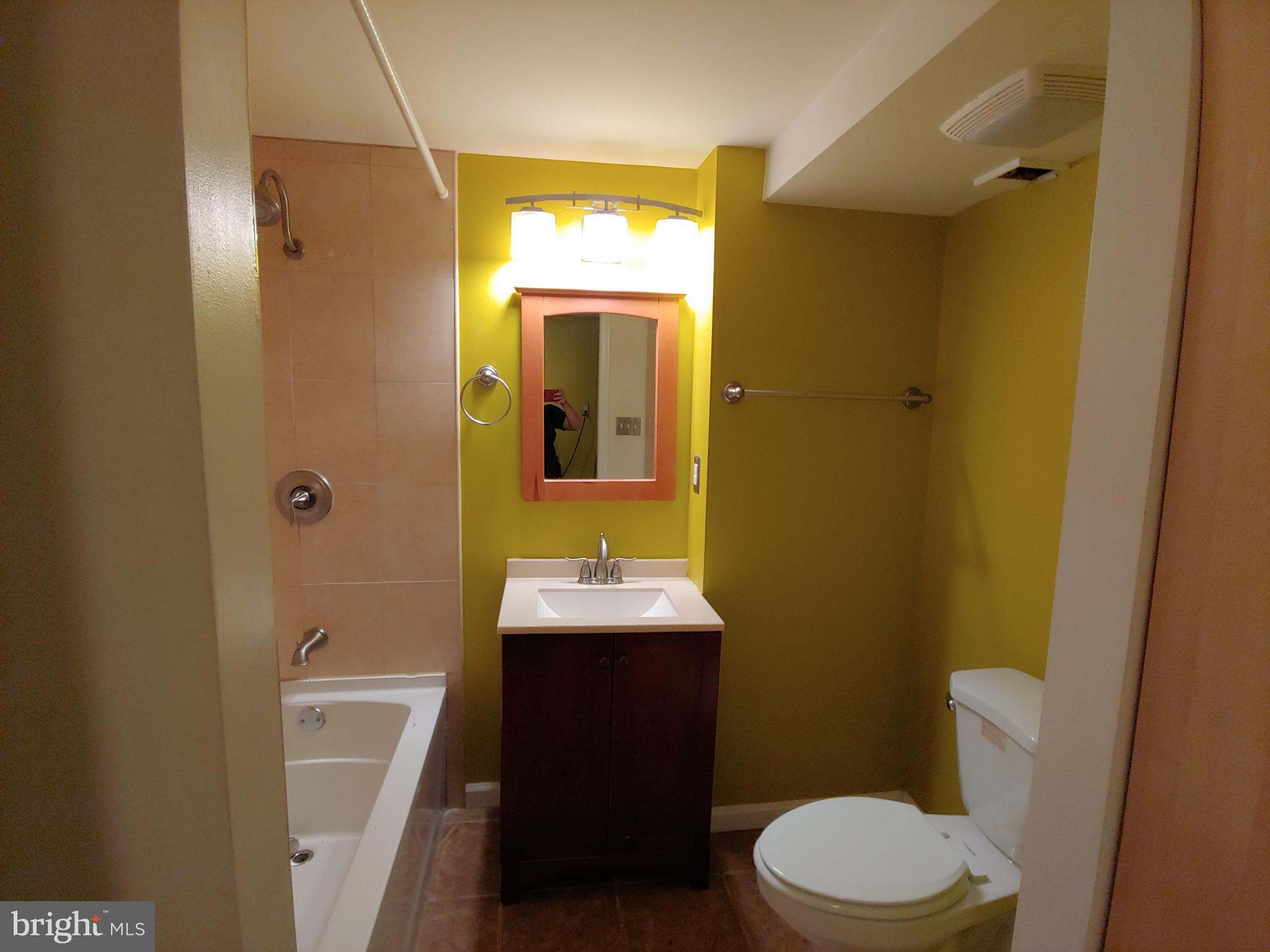 WARWICK VILLAGE - Residential Lease