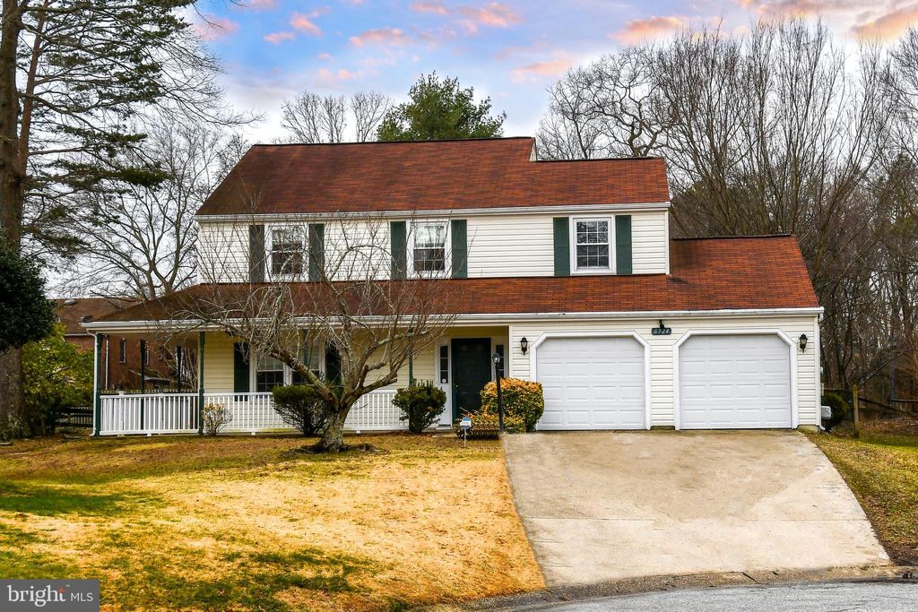 Photo of 6724 Dolphin Court, WALDORF, MD 20603 (MLS # MDCH2051820)