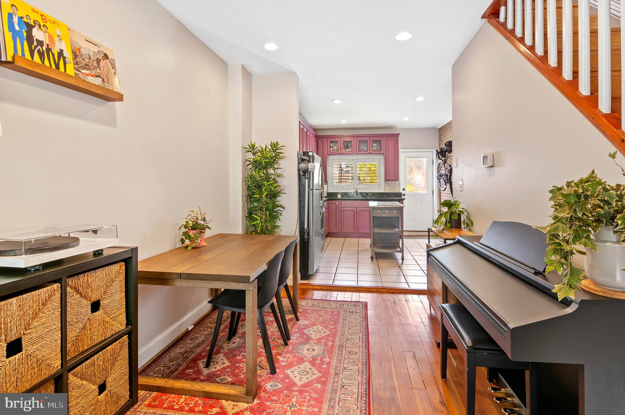 RIVERSIDE - Residential