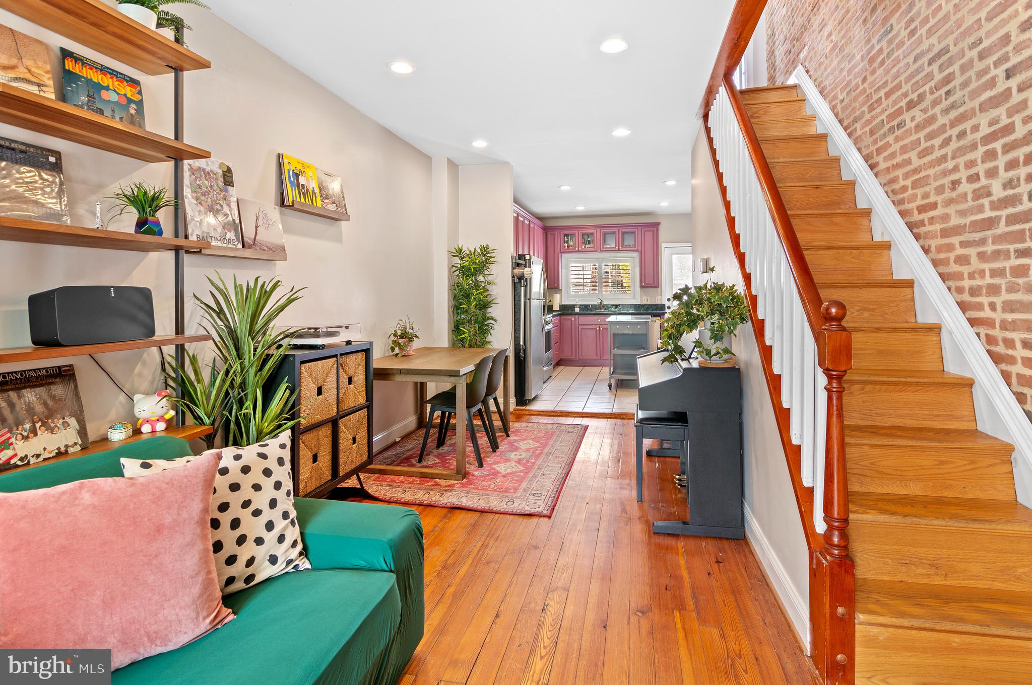 RIVERSIDE - Residential