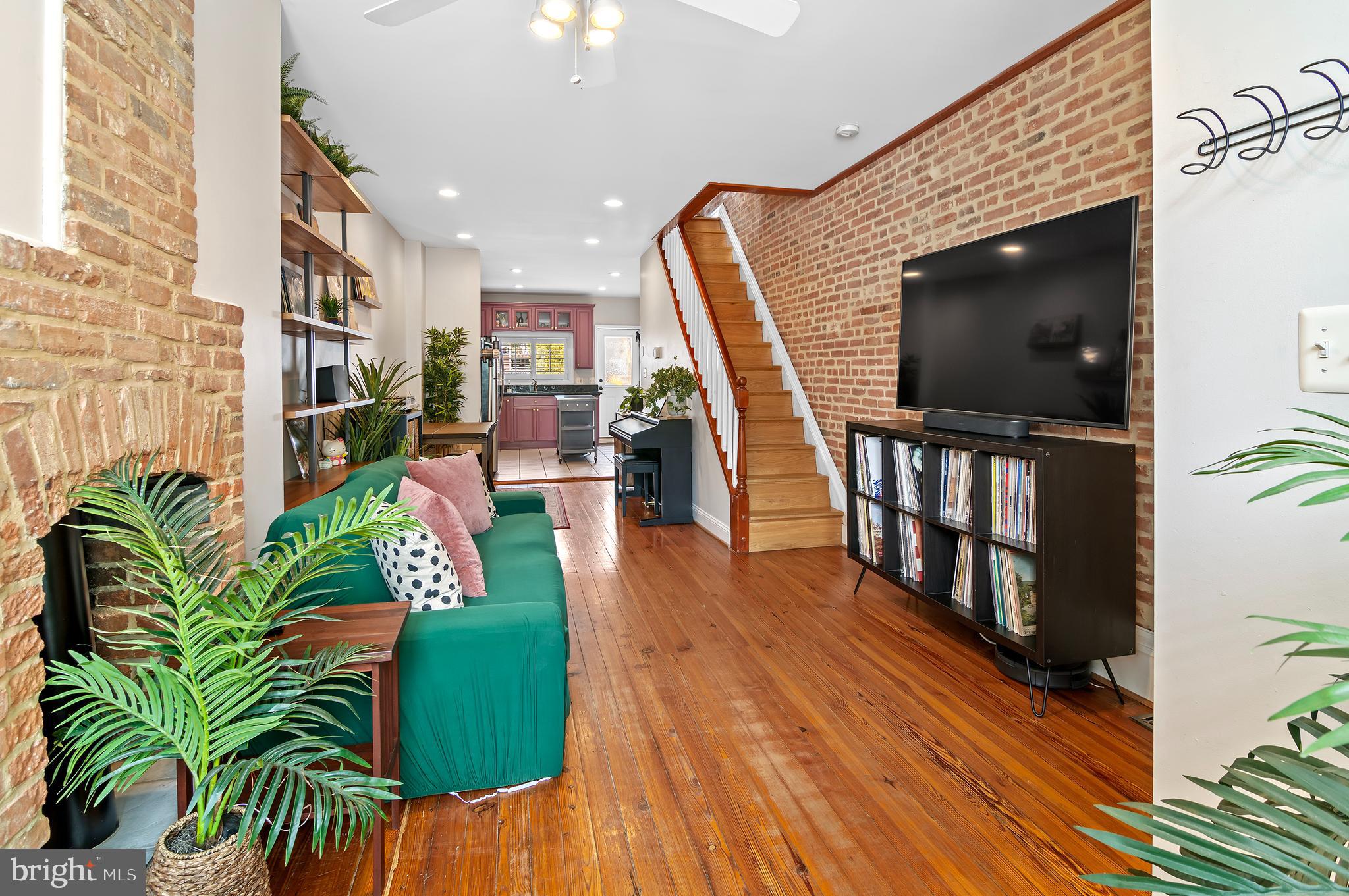 RIVERSIDE - Residential