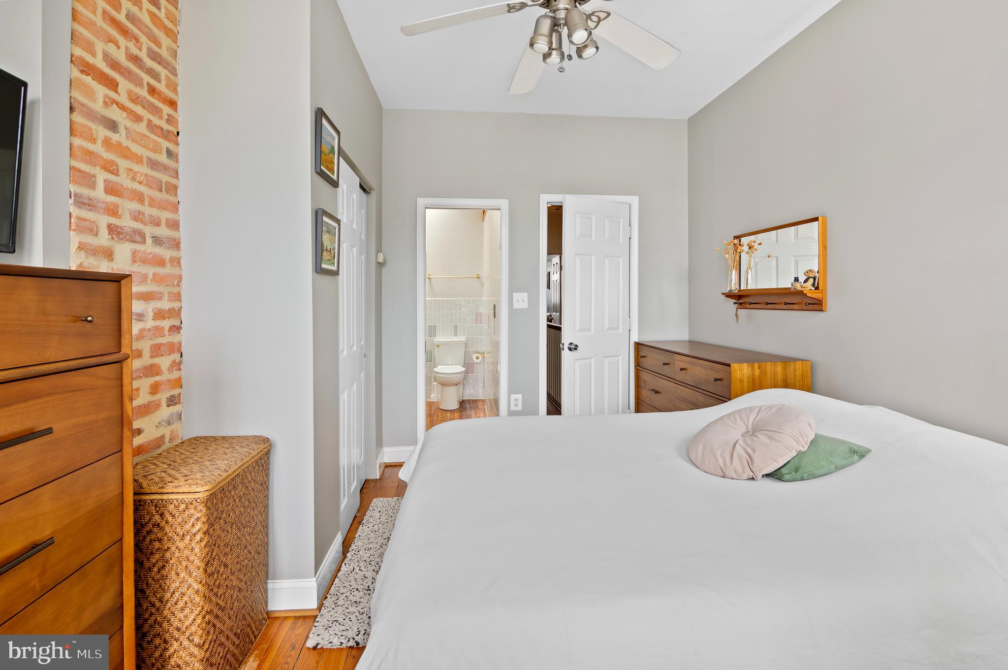 RIVERSIDE - Residential