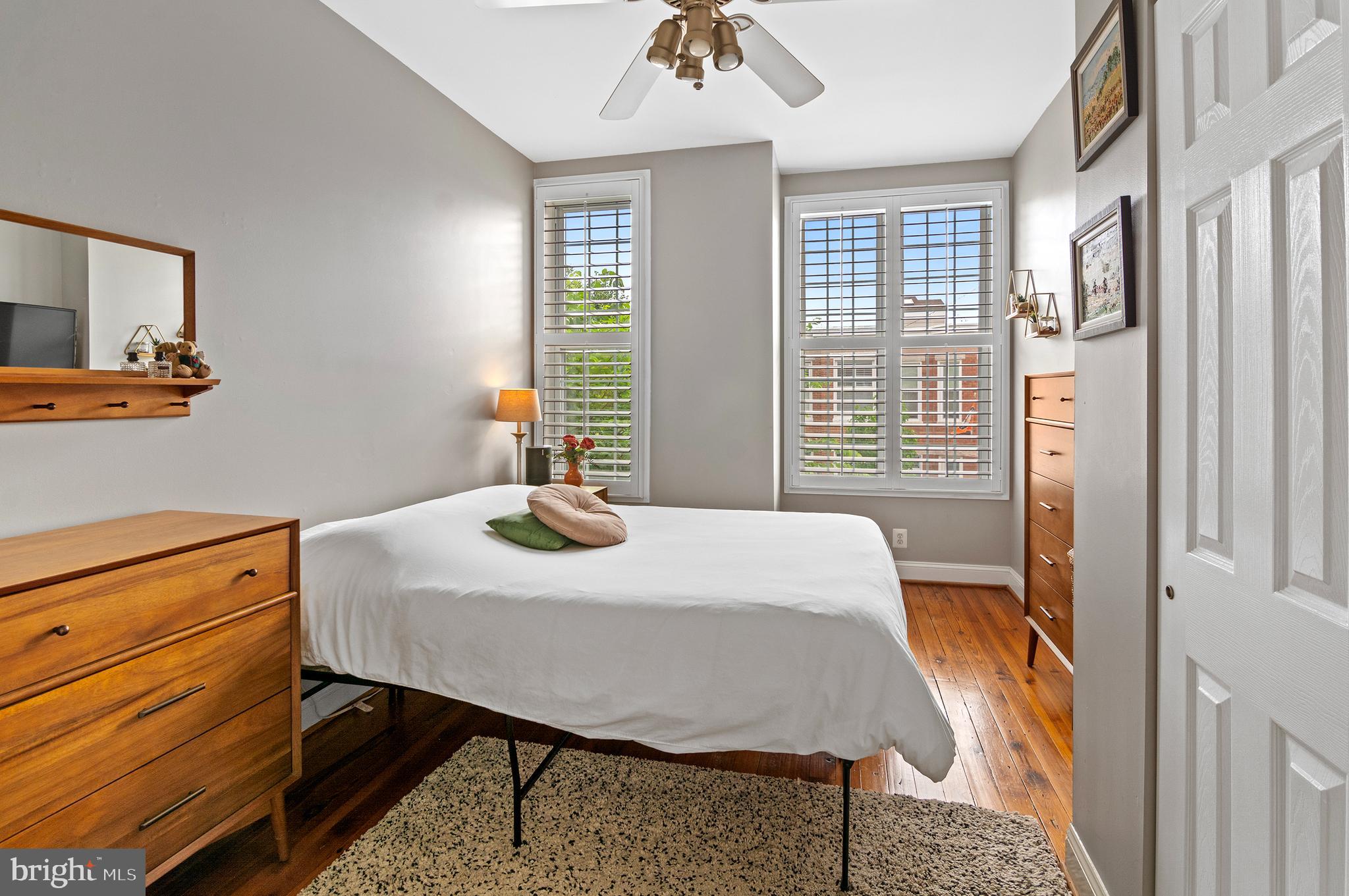 RIVERSIDE - Residential