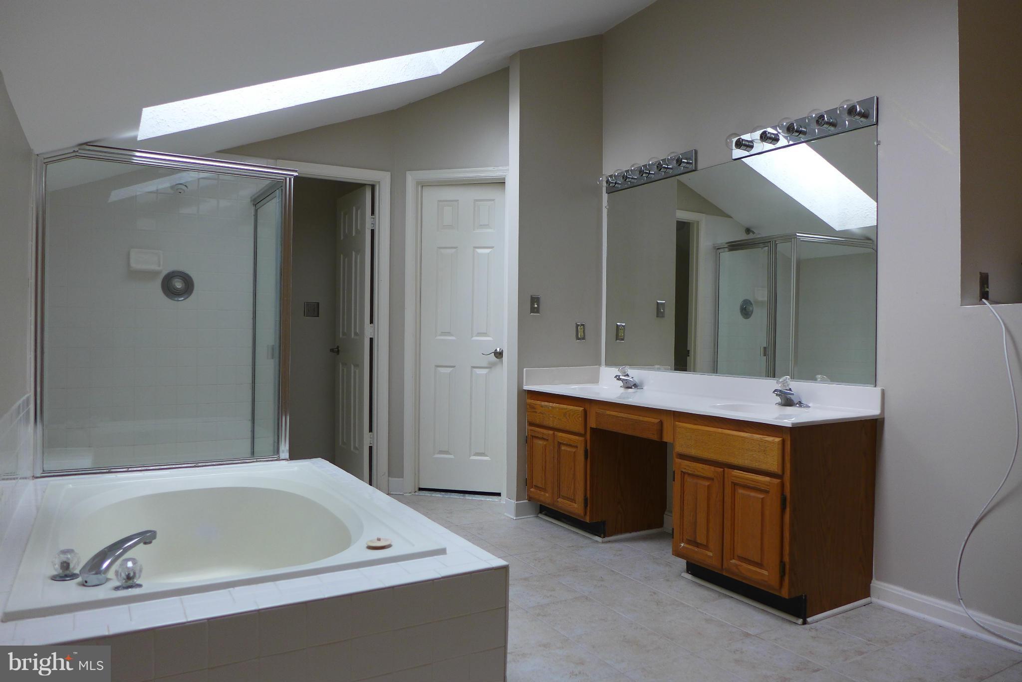 GERMANTOWN ESTATES - Residential Lease