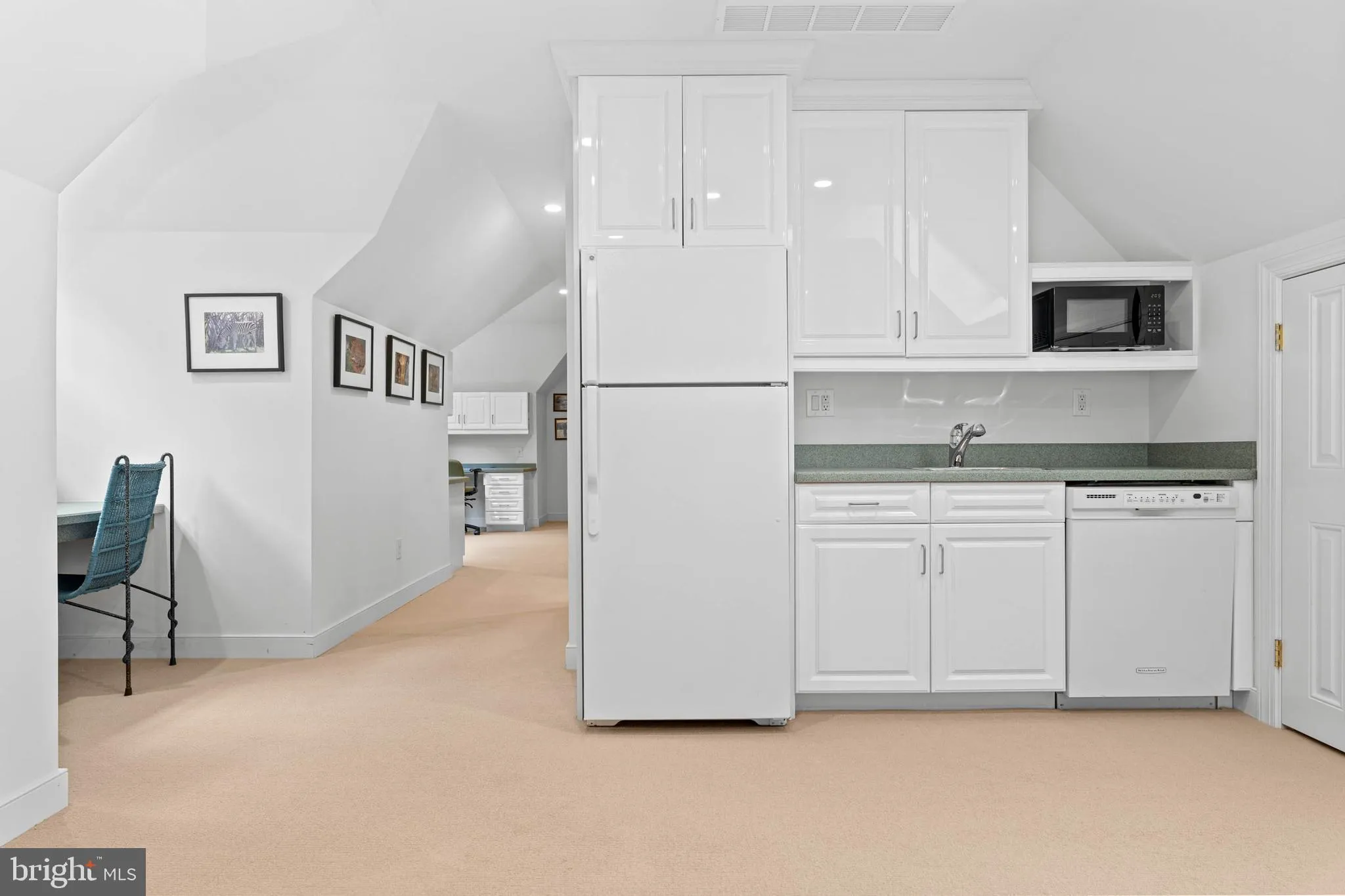 Gladwyne, Pennsylvania 19035, United States, 6 Bedrooms Bedrooms, ,8 BathroomsBathrooms,Residential,Pending,129254