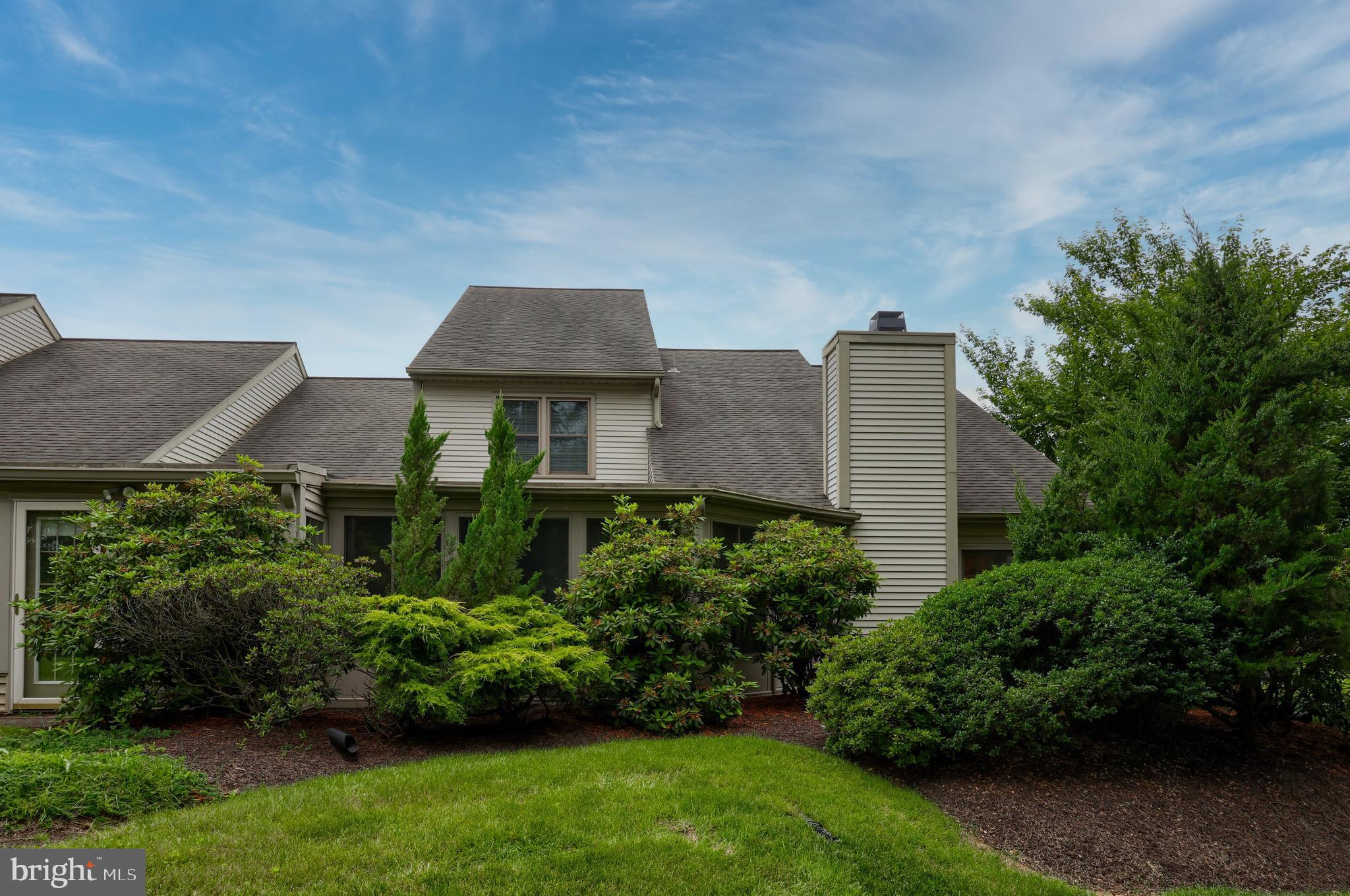 CAMBRIDGE COMMONS - Residential