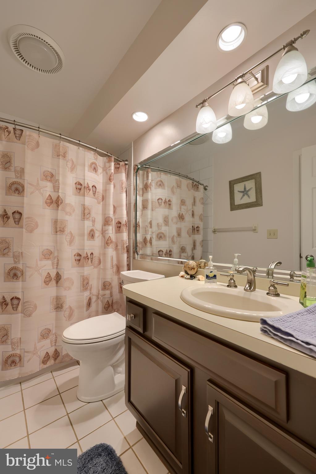 CAMBRIDGE COMMONS - Residential