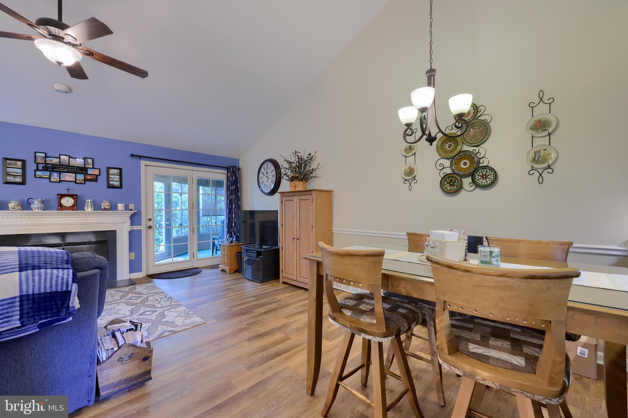 CAMBRIDGE COMMONS - Residential