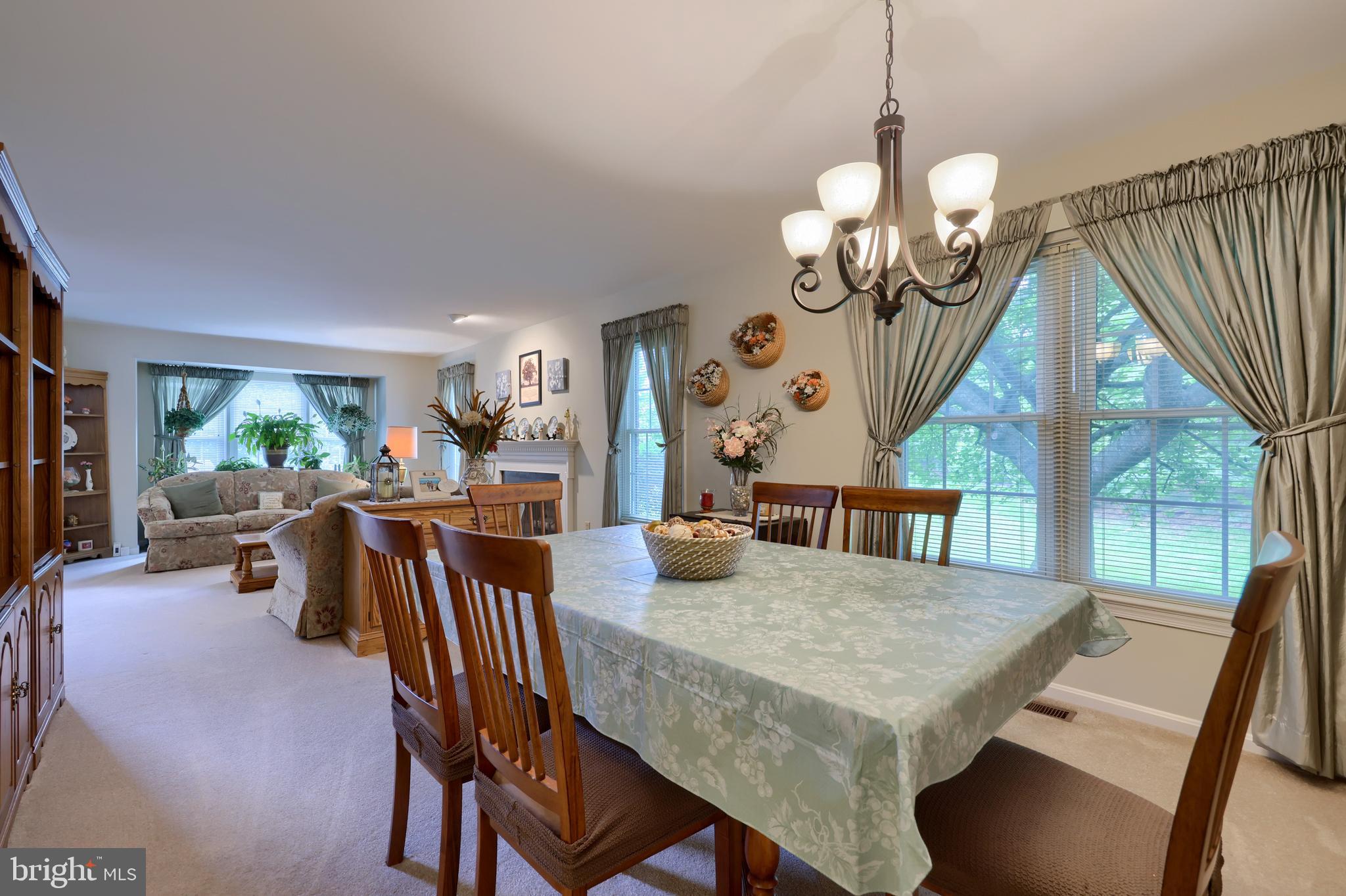 CAMBRIDGE COMMONS - Residential