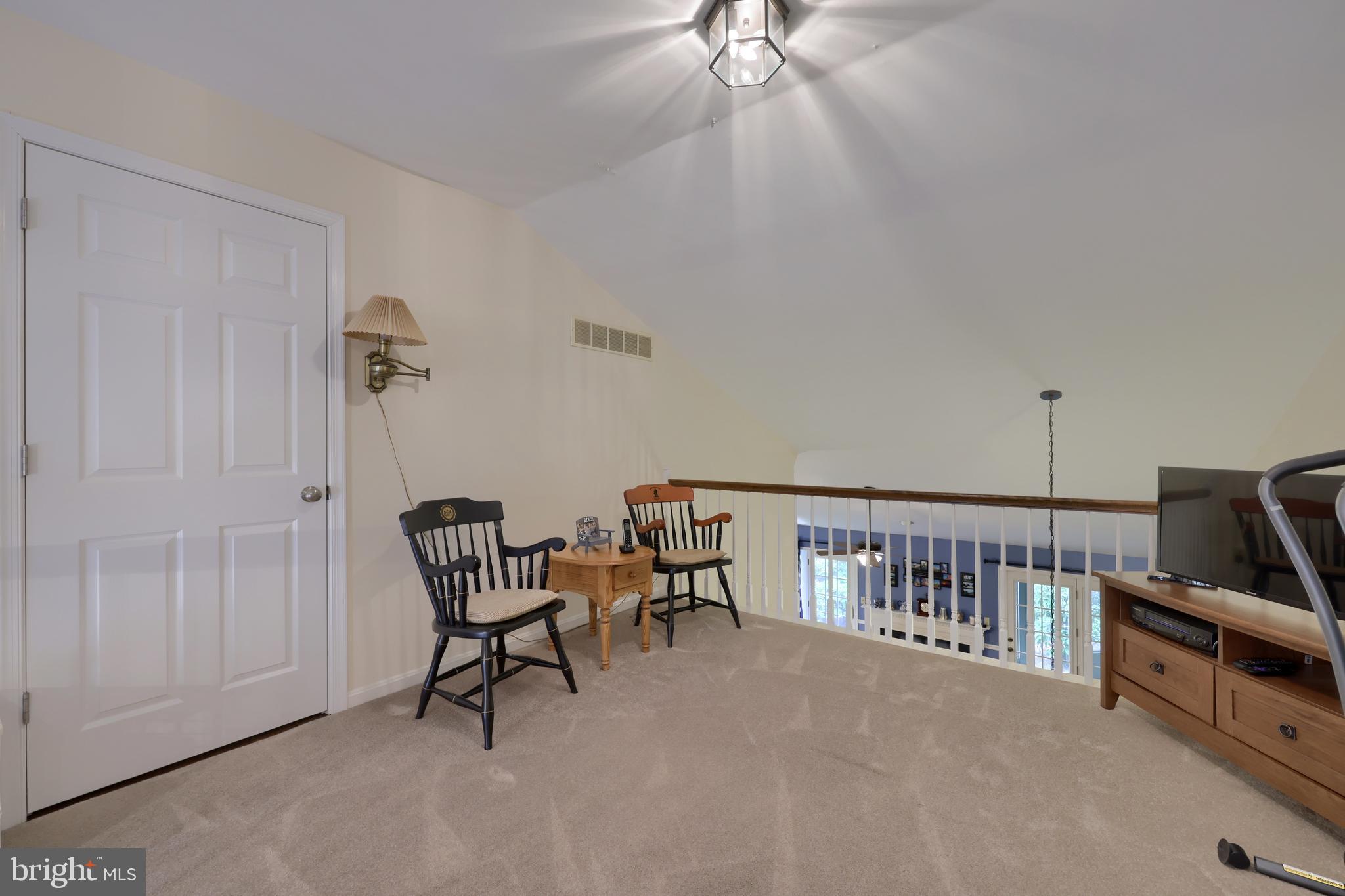 CAMBRIDGE COMMONS - Residential