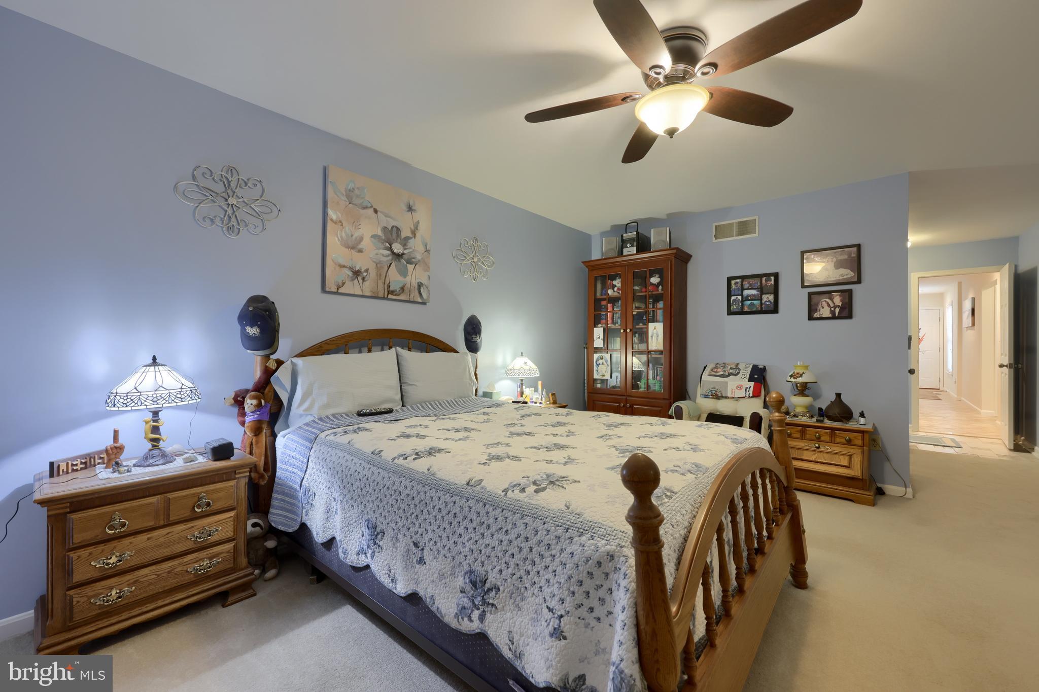 CAMBRIDGE COMMONS - Residential