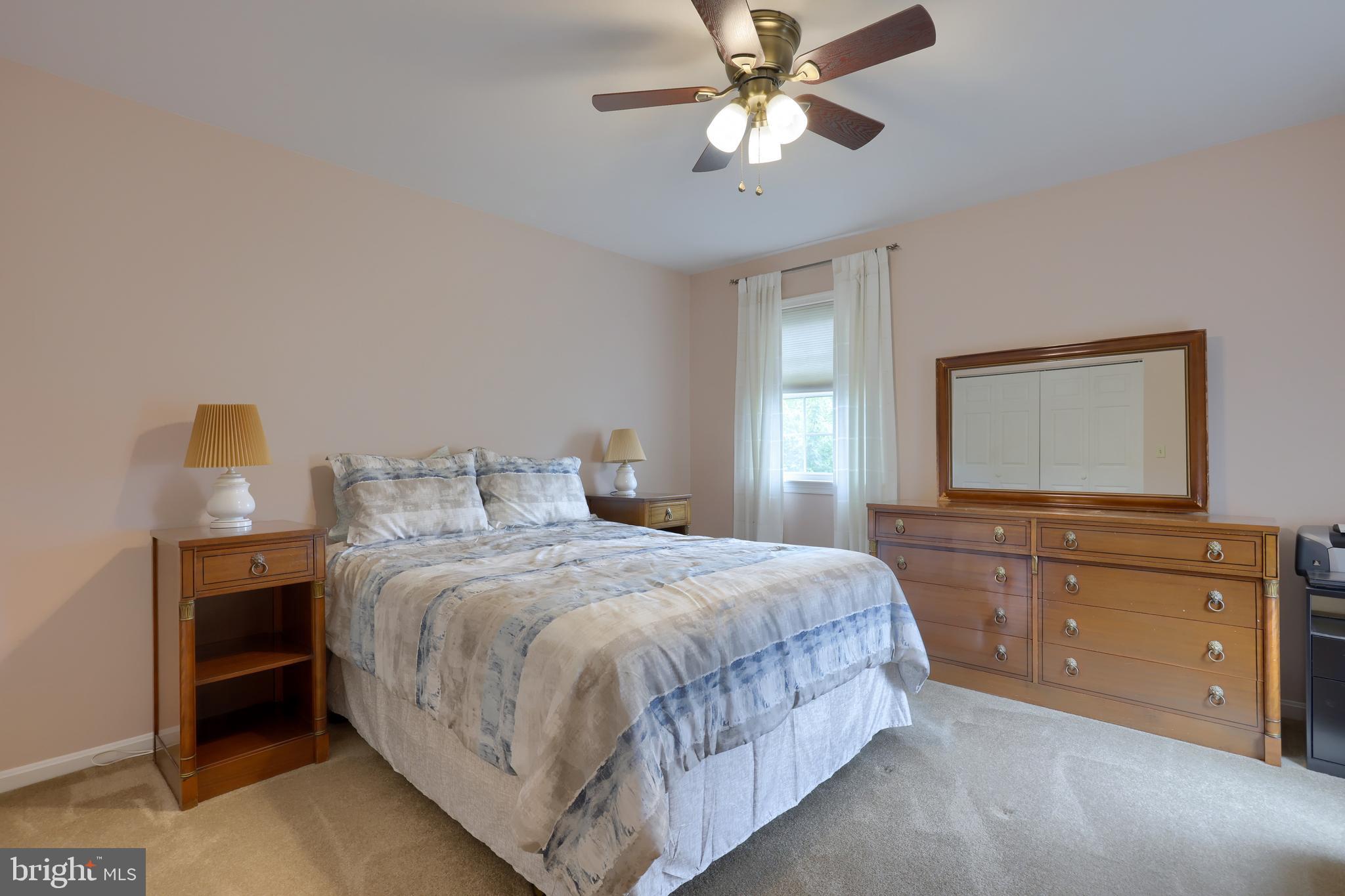 CAMBRIDGE COMMONS - Residential