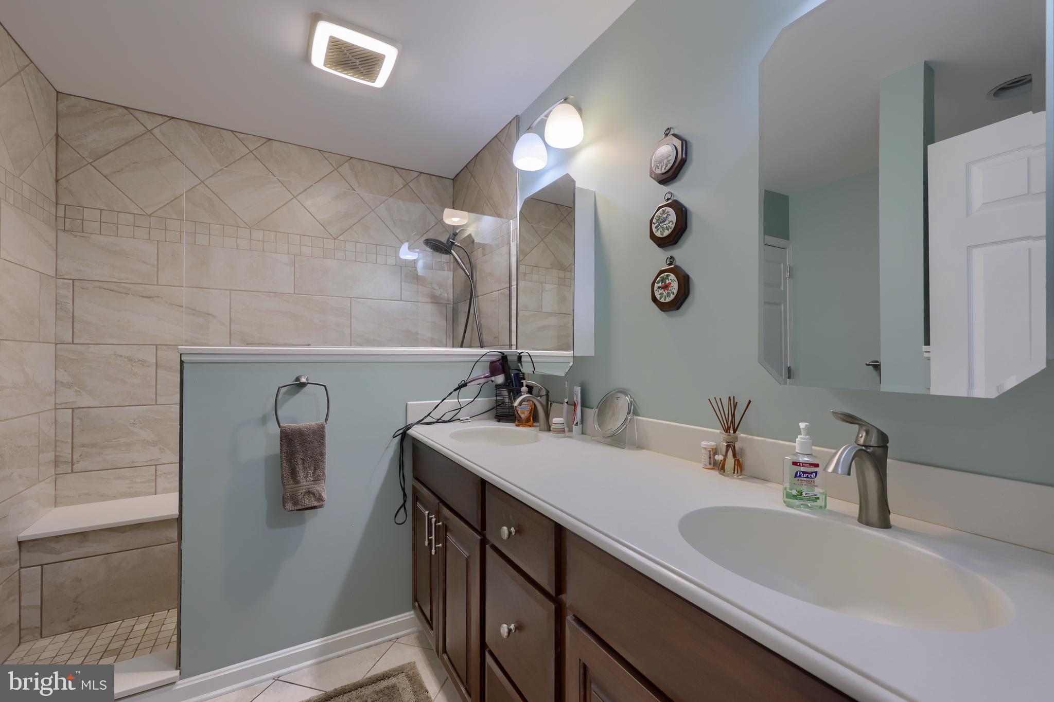 CAMBRIDGE COMMONS - Residential