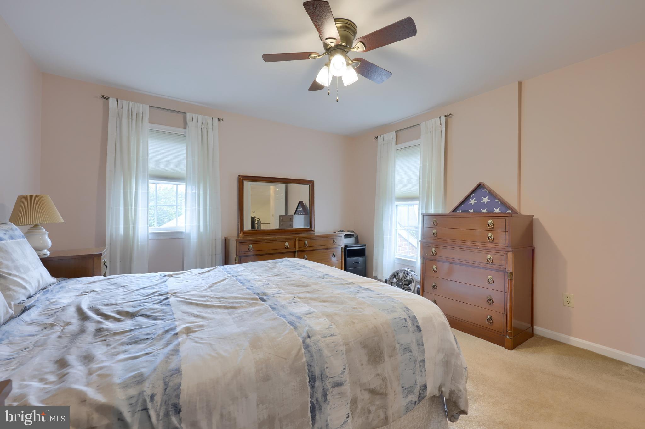 CAMBRIDGE COMMONS - Residential