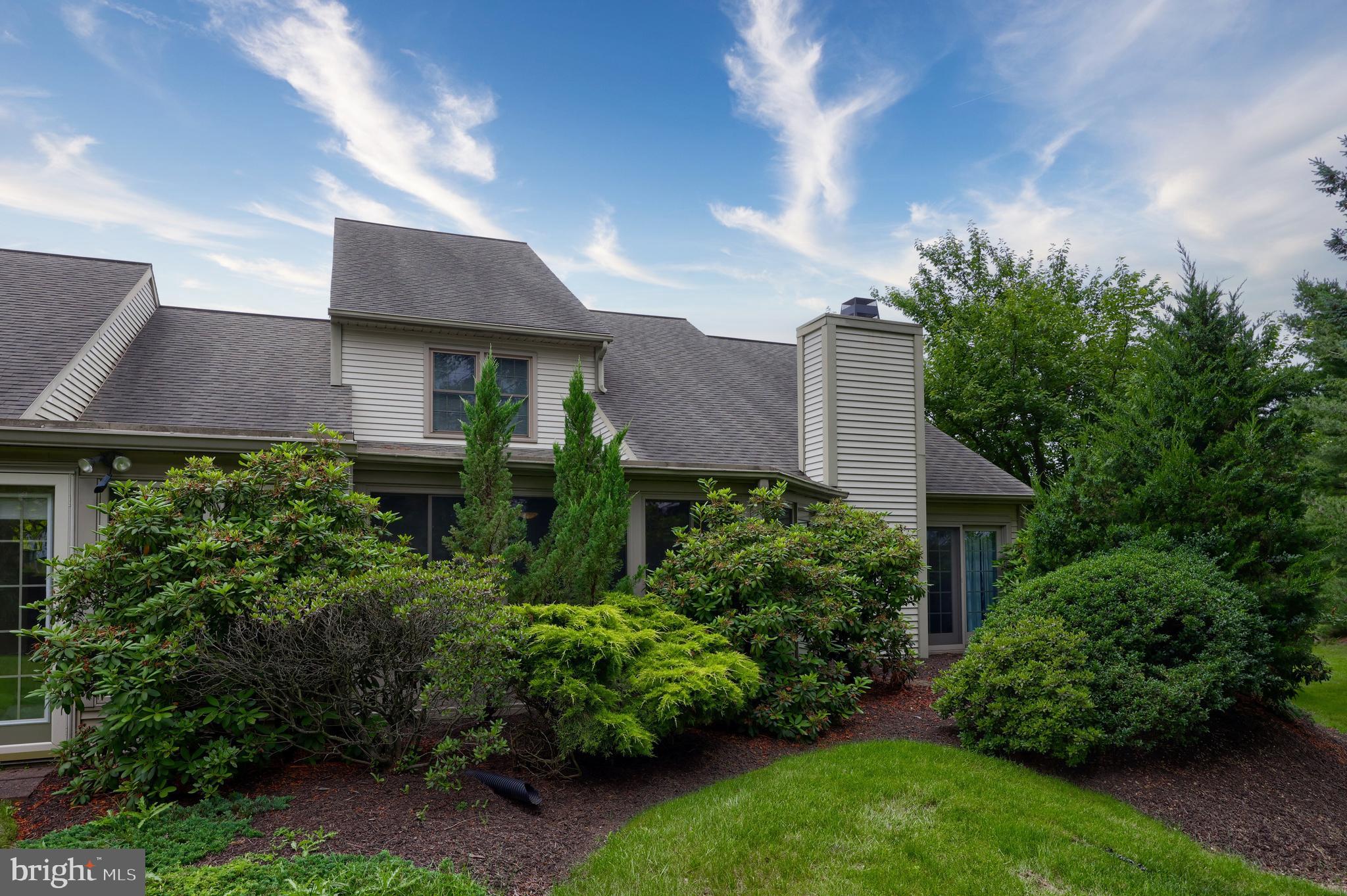 CAMBRIDGE COMMONS - Residential