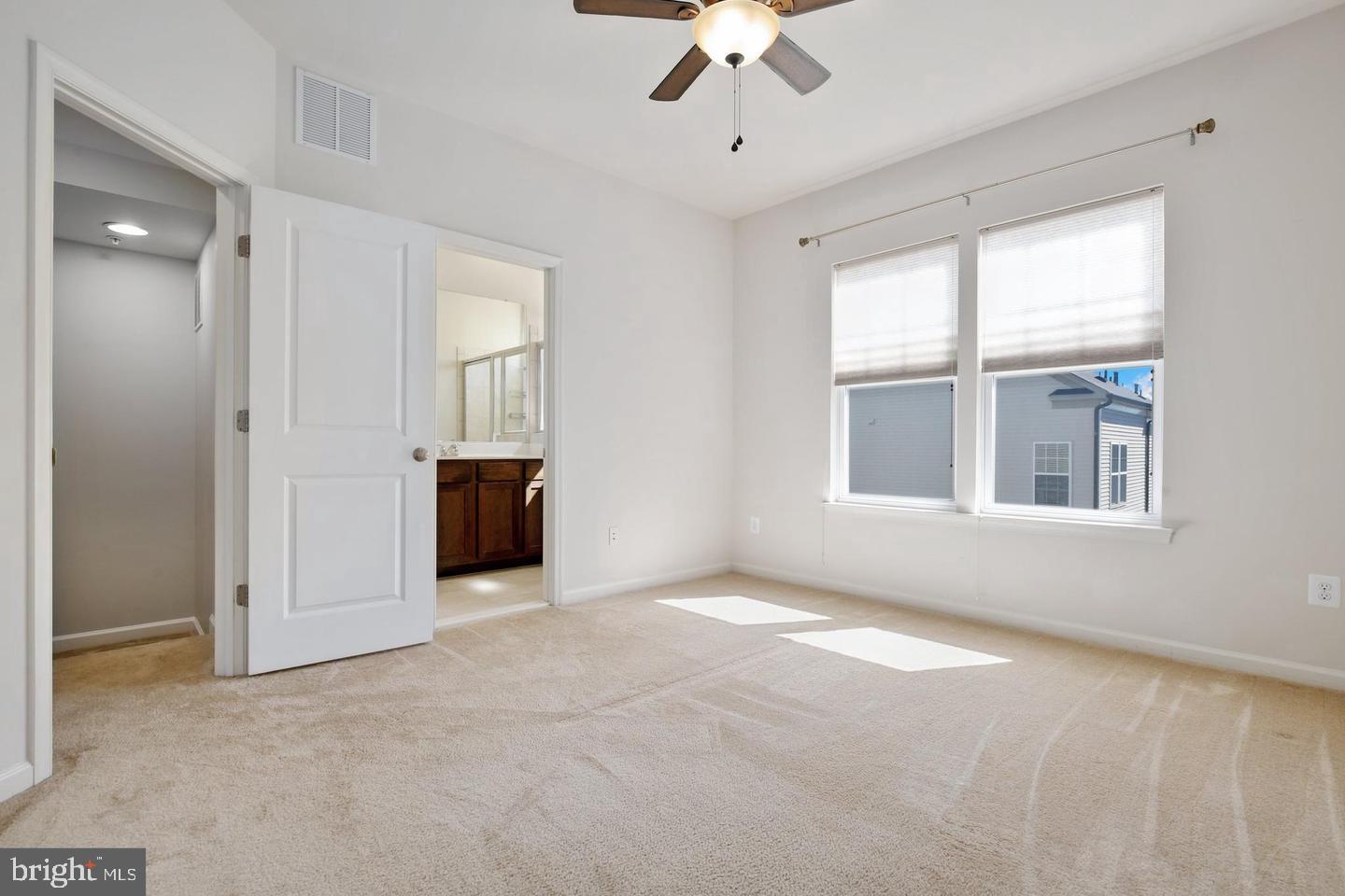 GALLERY PARK - Residential Lease