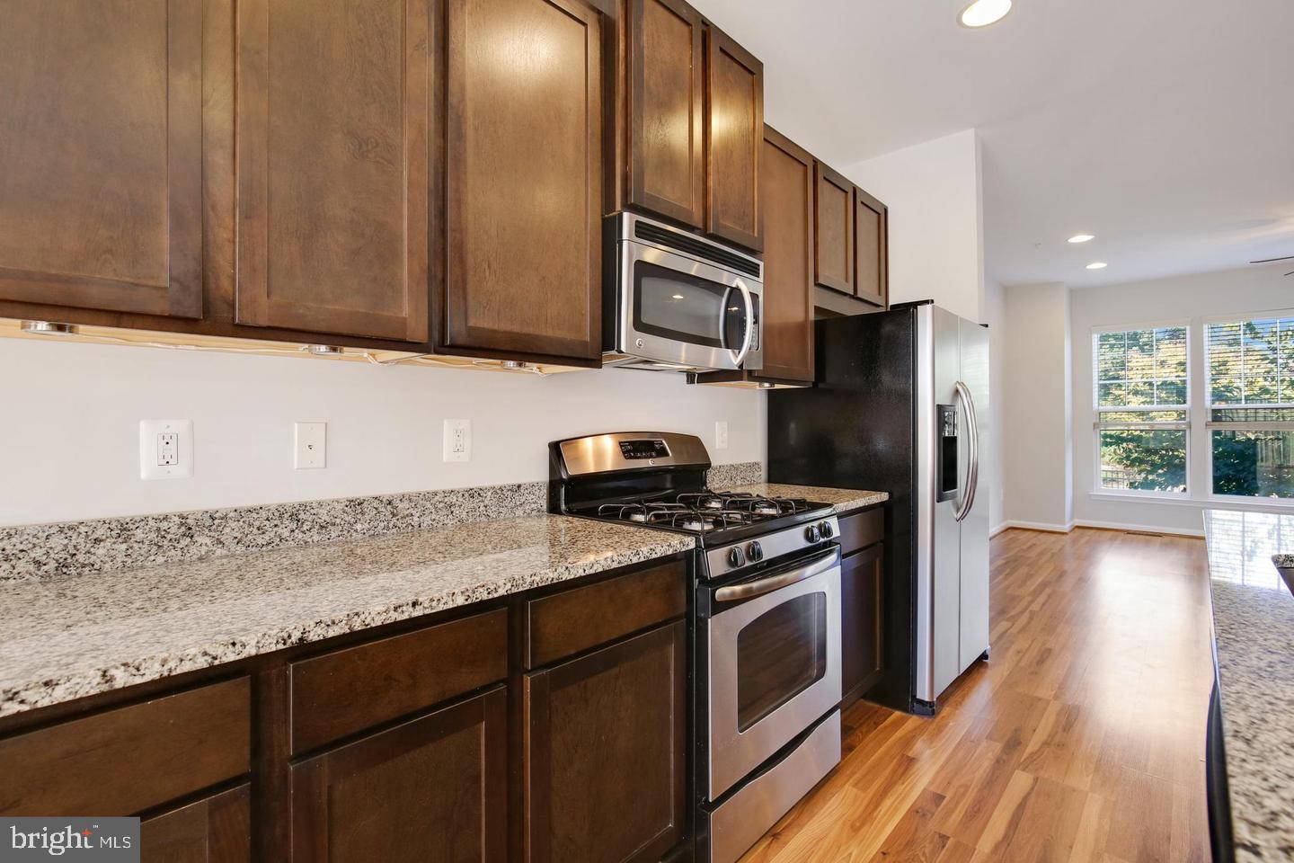 GALLERY PARK - Residential Lease