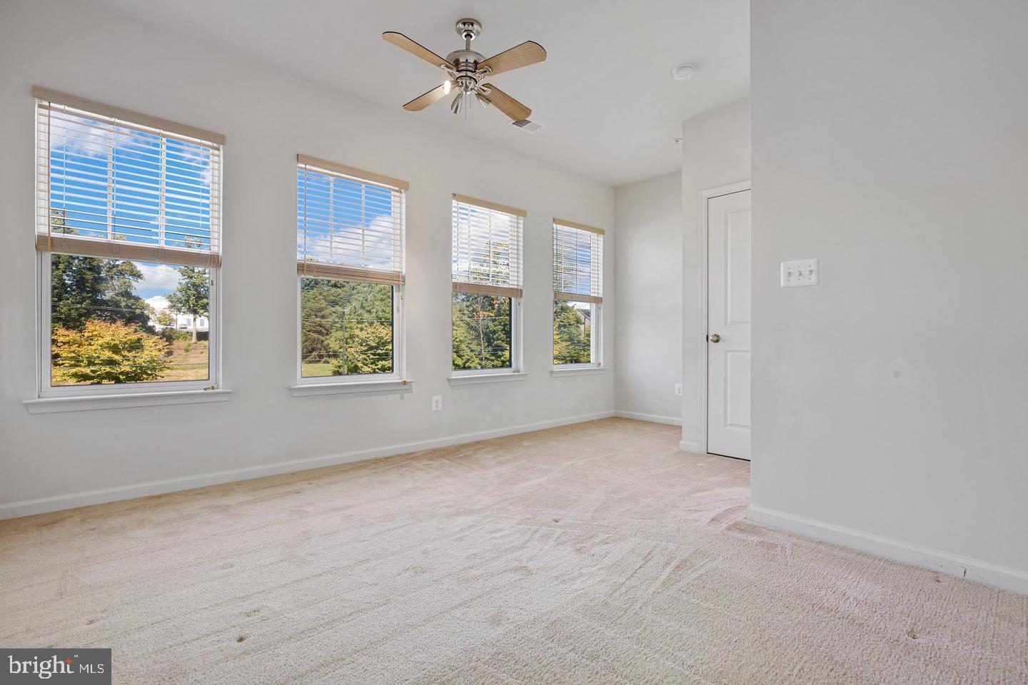 GALLERY PARK - Residential Lease