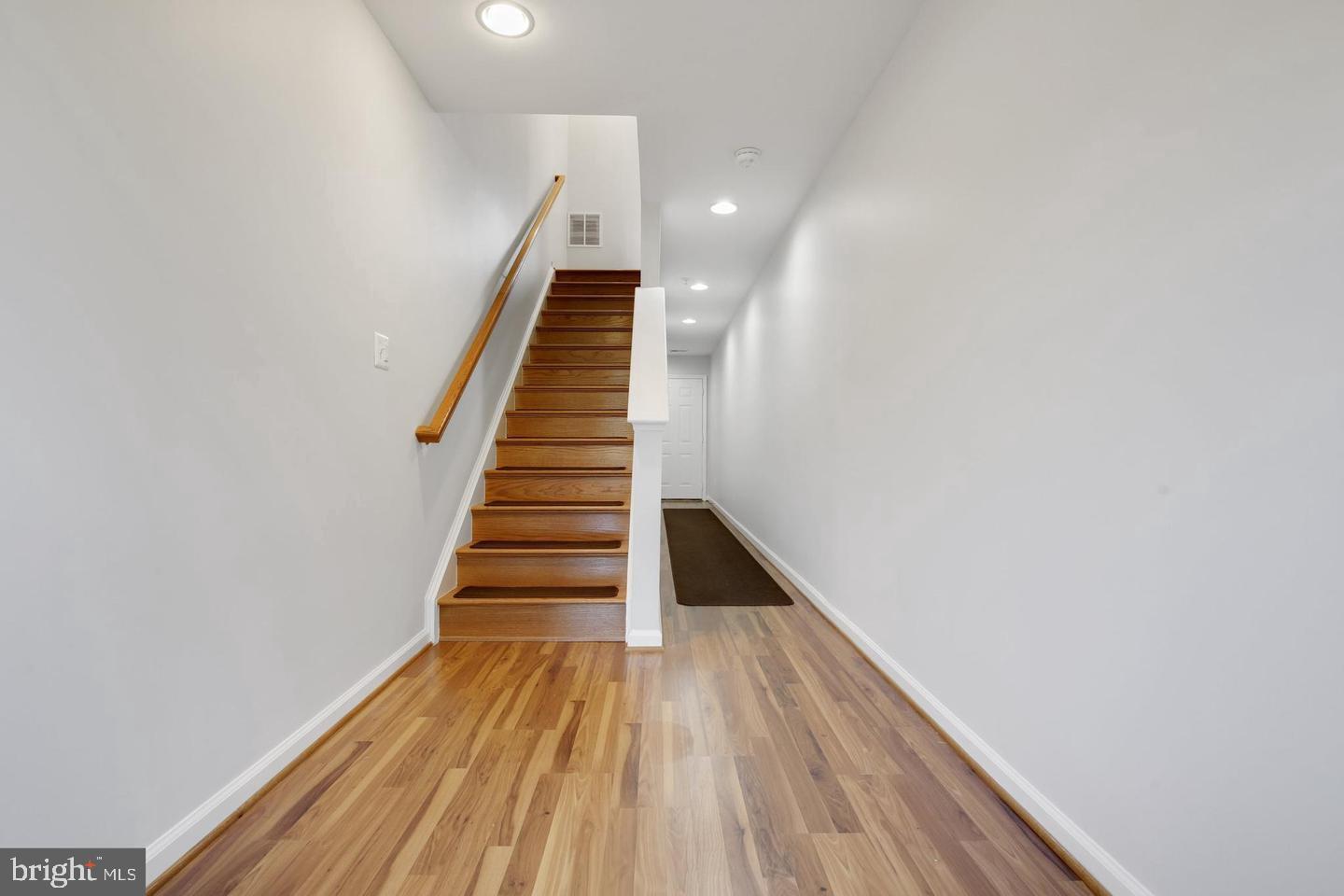 GALLERY PARK - Residential Lease