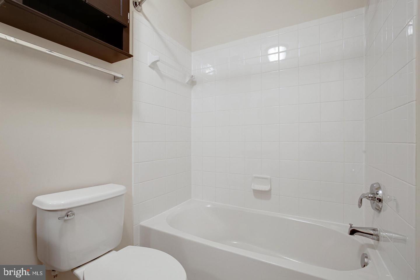 GALLERY PARK - Residential Lease