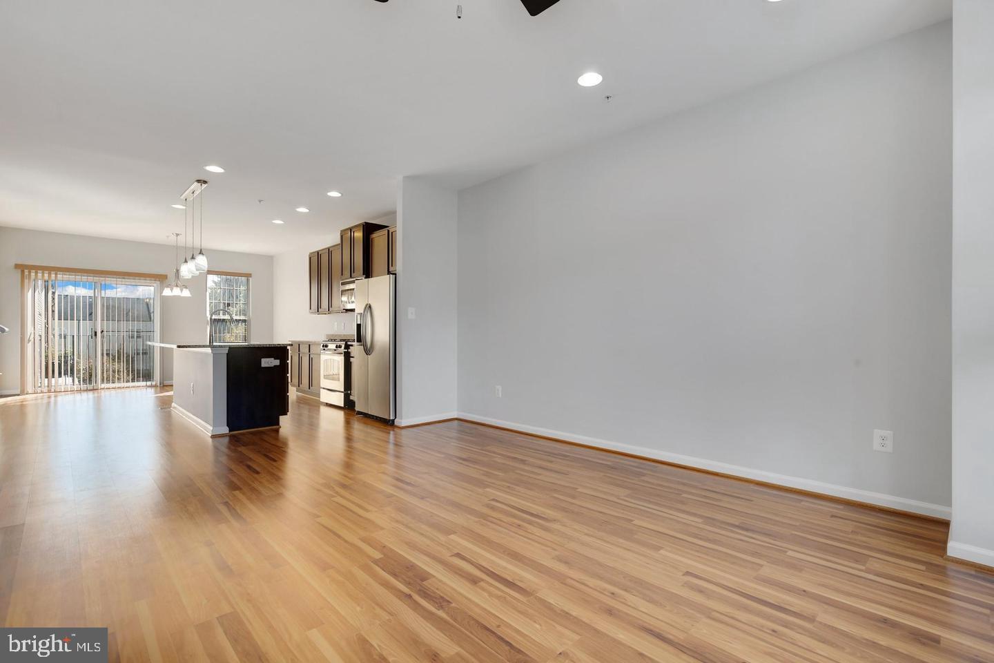 GALLERY PARK - Residential Lease