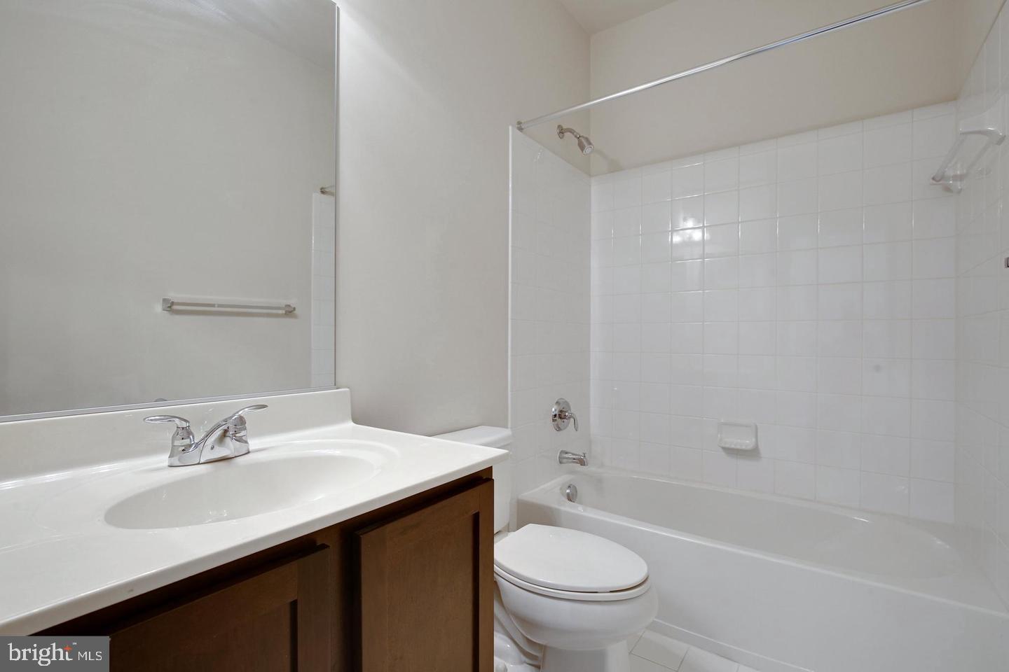 GALLERY PARK - Residential Lease