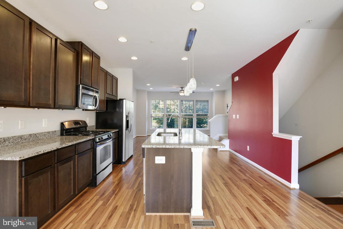 GALLERY PARK - Residential Lease