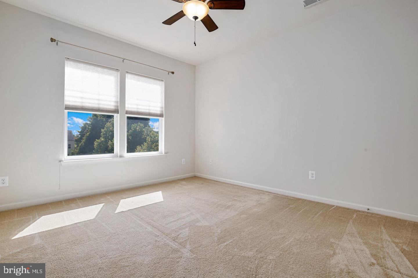 GALLERY PARK - Residential Lease