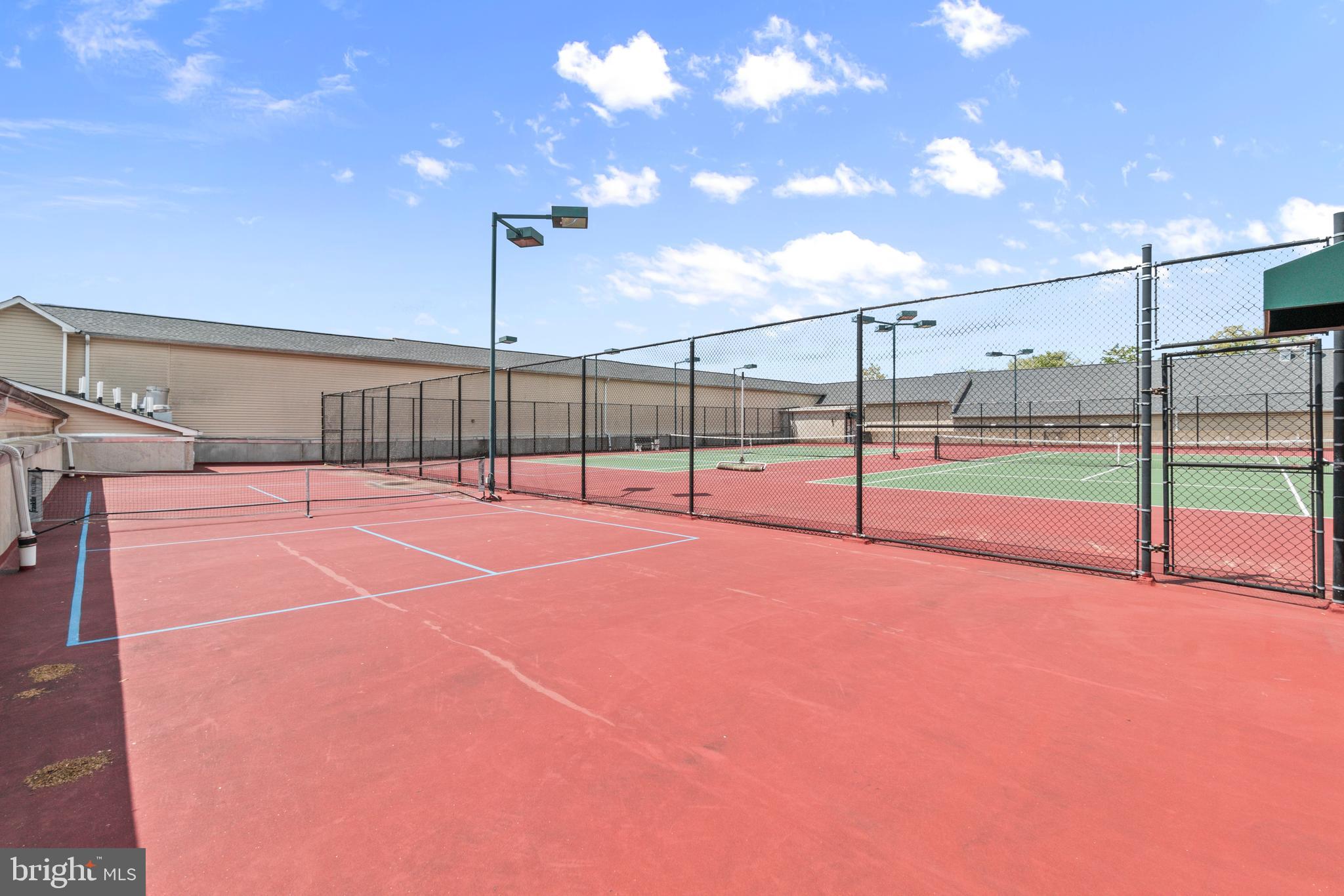 HIGH VIEW AT HUNT VALLEY - Residential