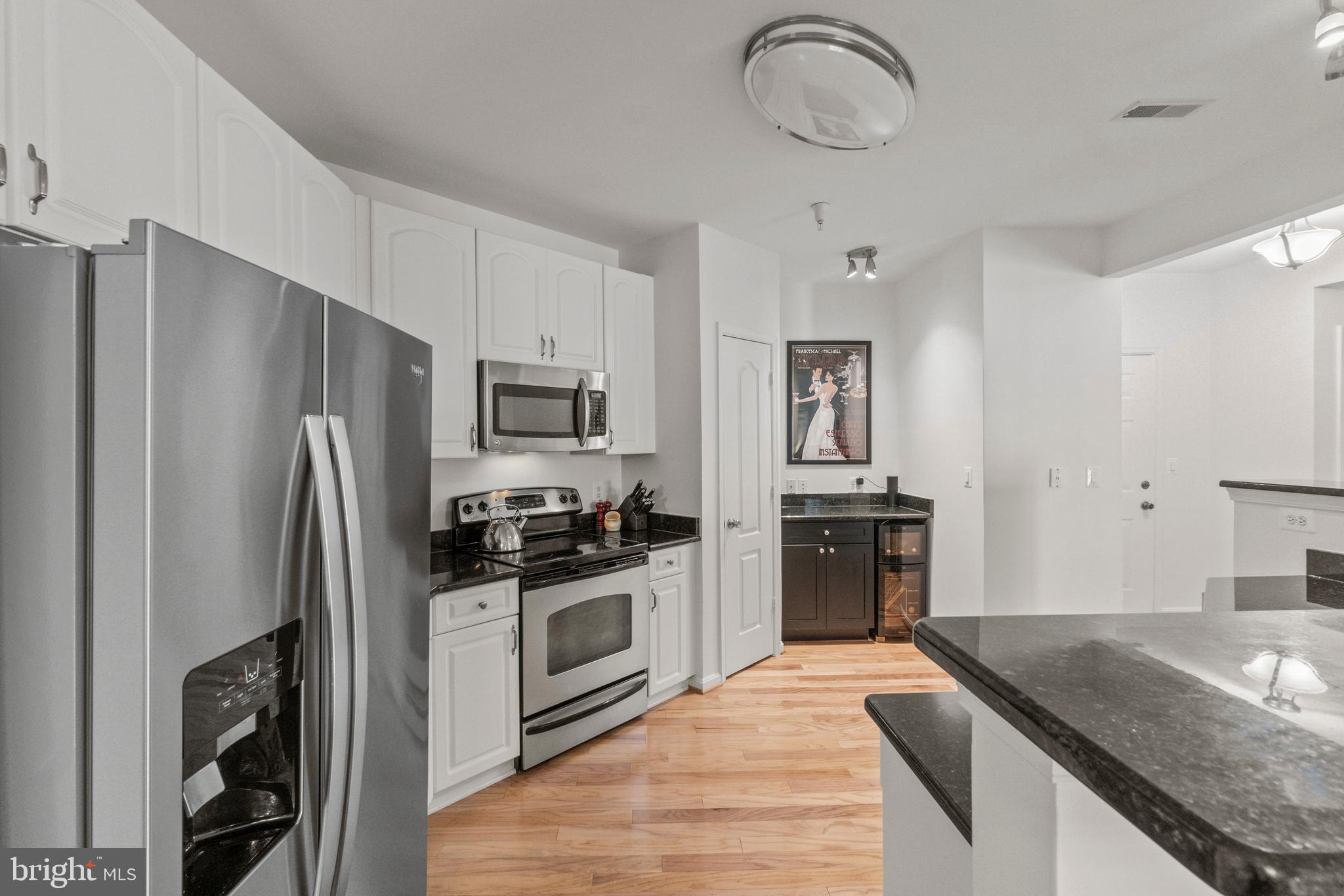 HIGH VIEW AT HUNT VALLEY - Residential