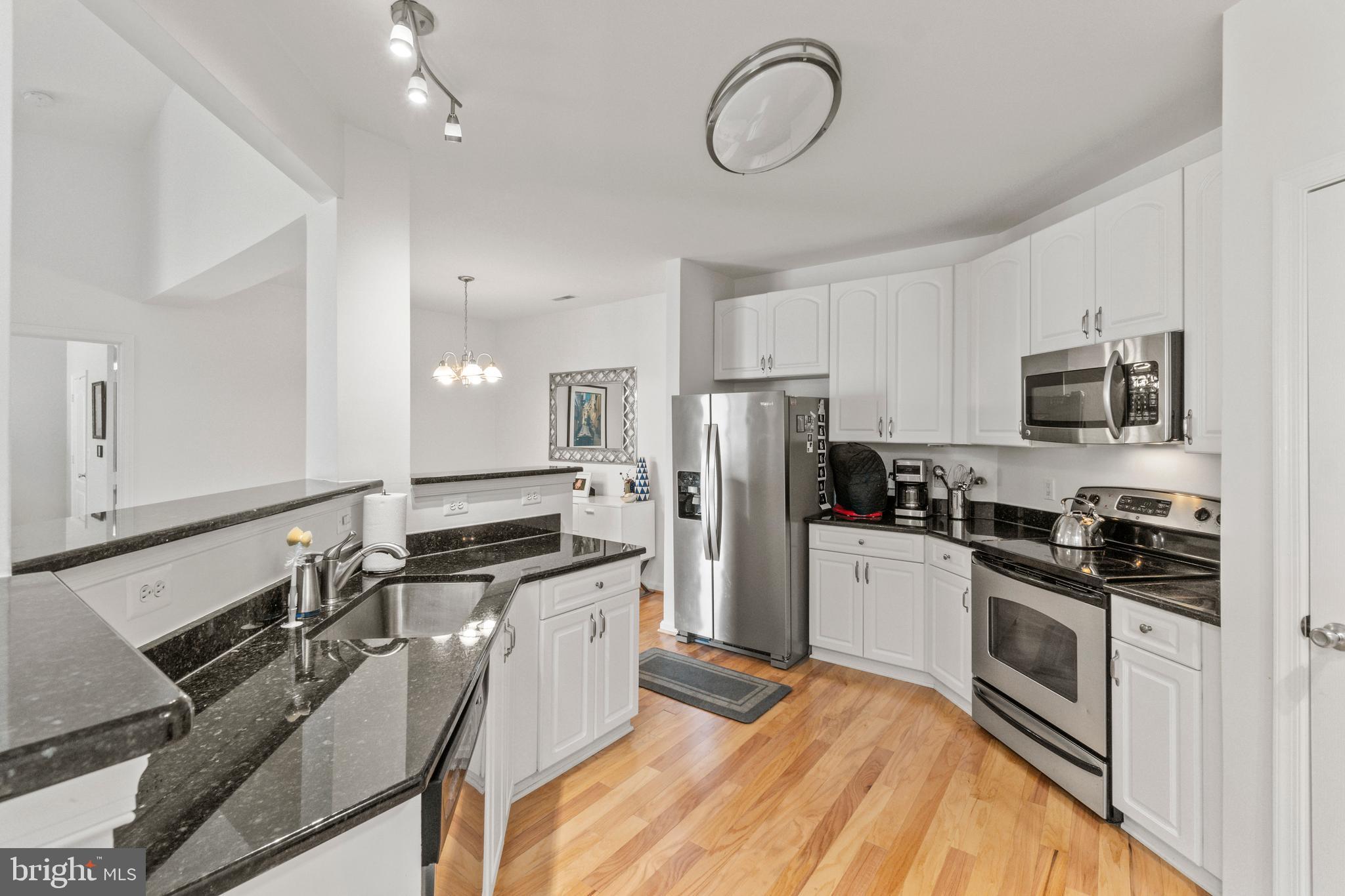 HIGH VIEW AT HUNT VALLEY - Residential