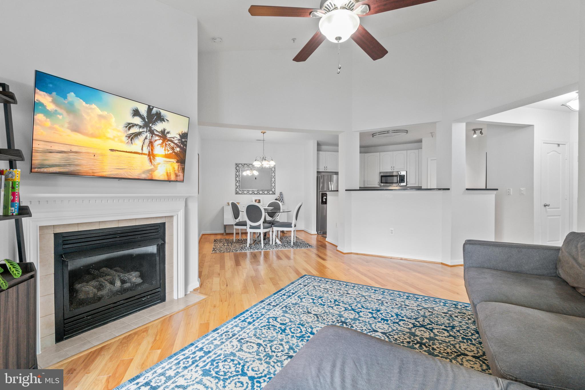 HIGH VIEW AT HUNT VALLEY - Residential