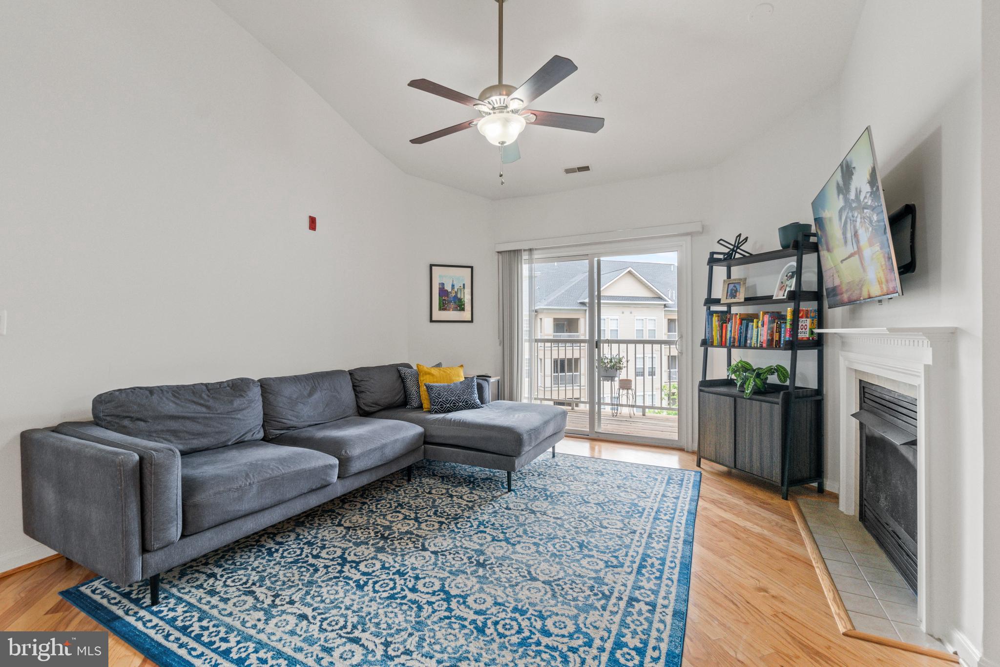 HIGH VIEW AT HUNT VALLEY - Residential