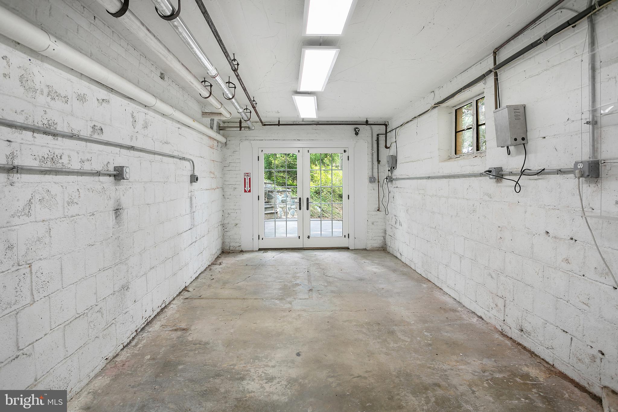 BELLEVUE FOREST - Residential