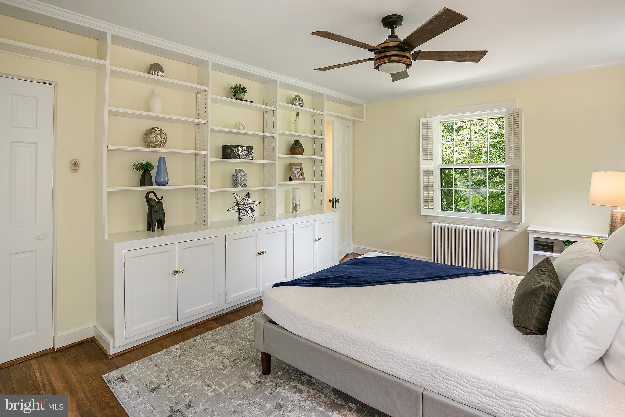 BELLEVUE FOREST - Residential